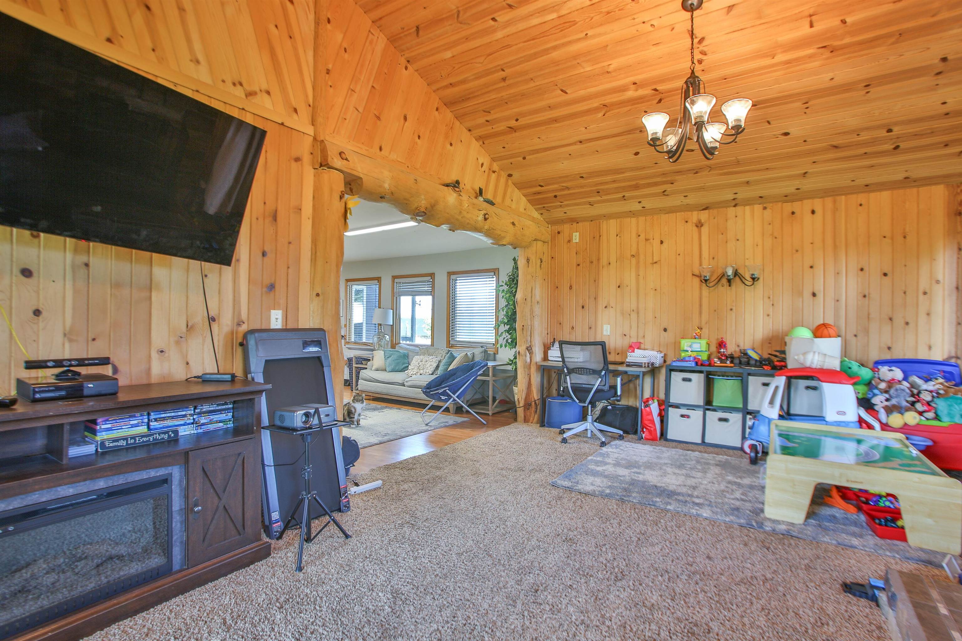 228670 Cardinal Lane Property Photo 15