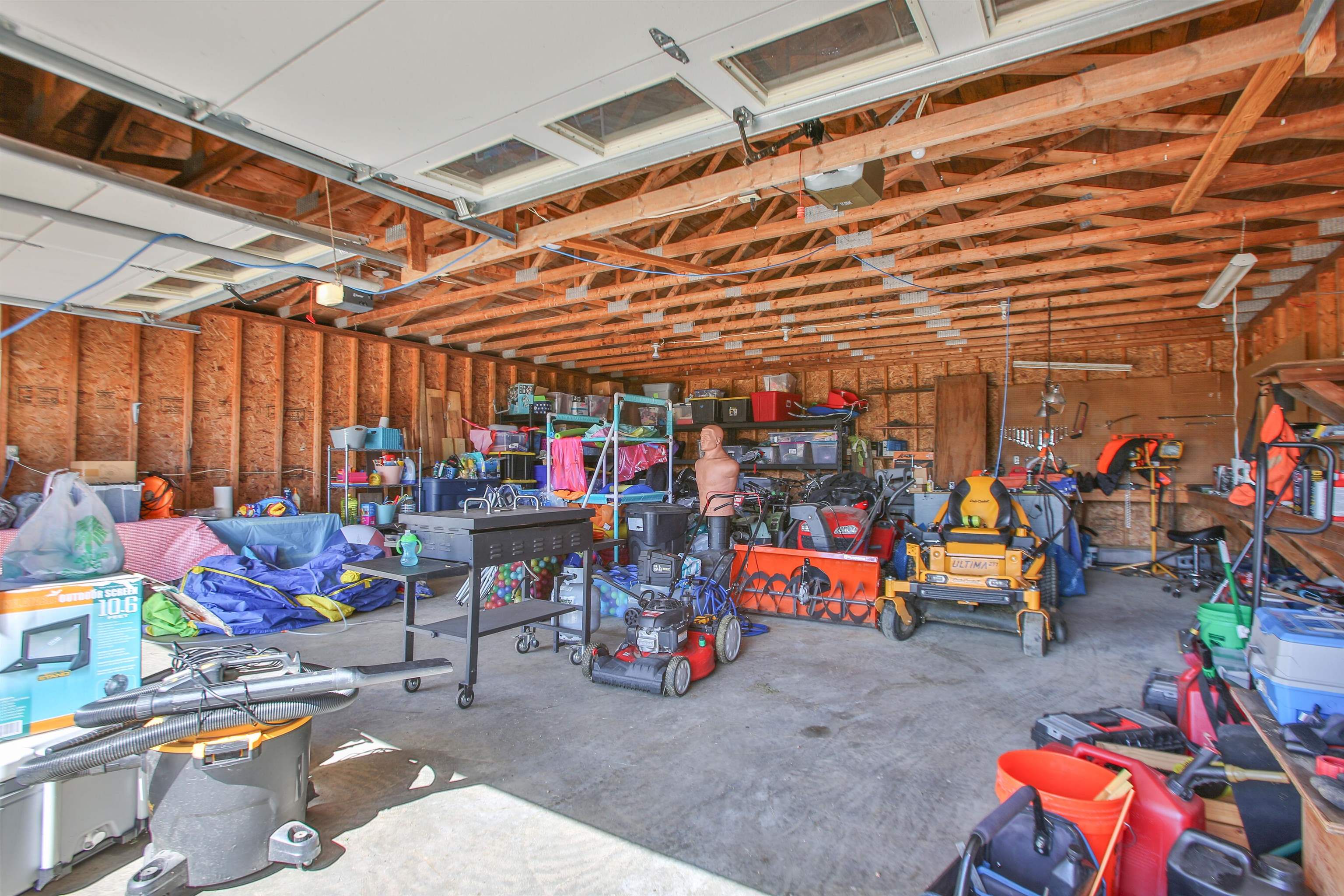 228670 Cardinal Lane Property Photo 33