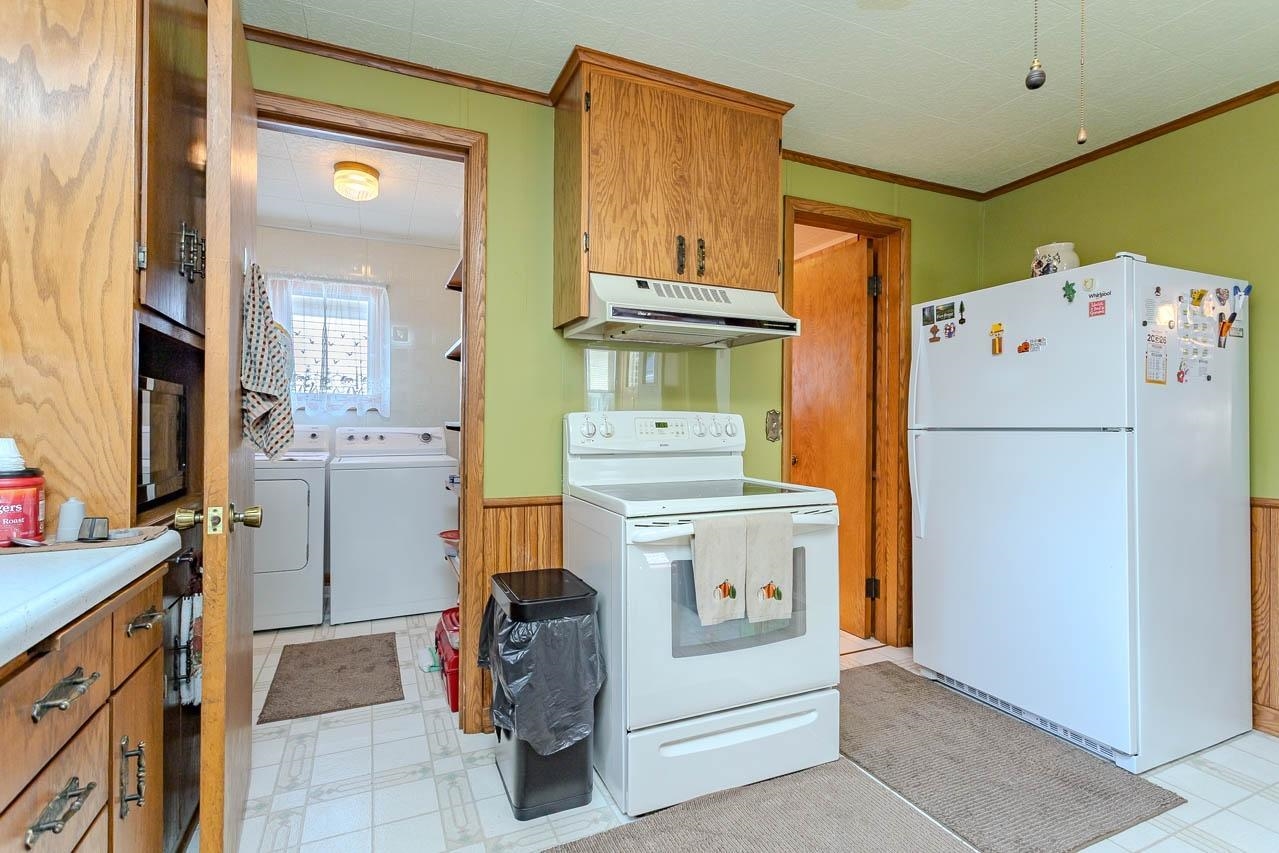 304 Pier Street Property Photo 6