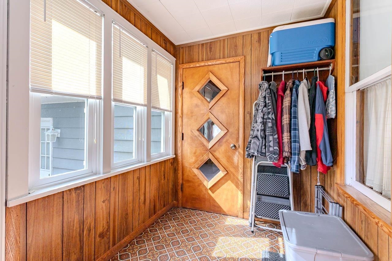 304 Pier Street Property Photo 8