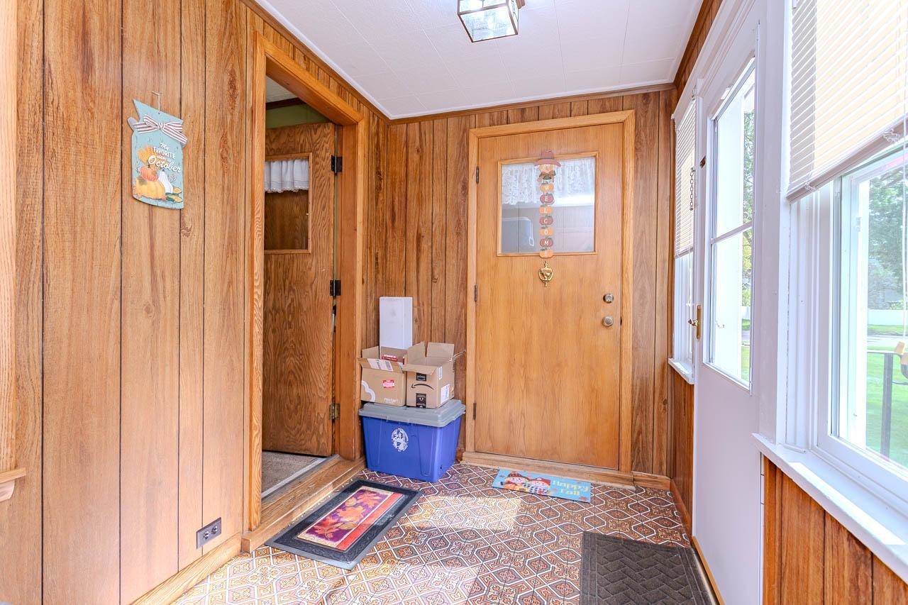 304 Pier Street Property Photo 9