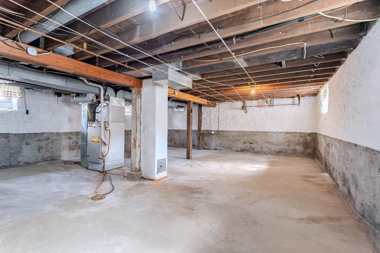 304 Pier Street Property Photo 29