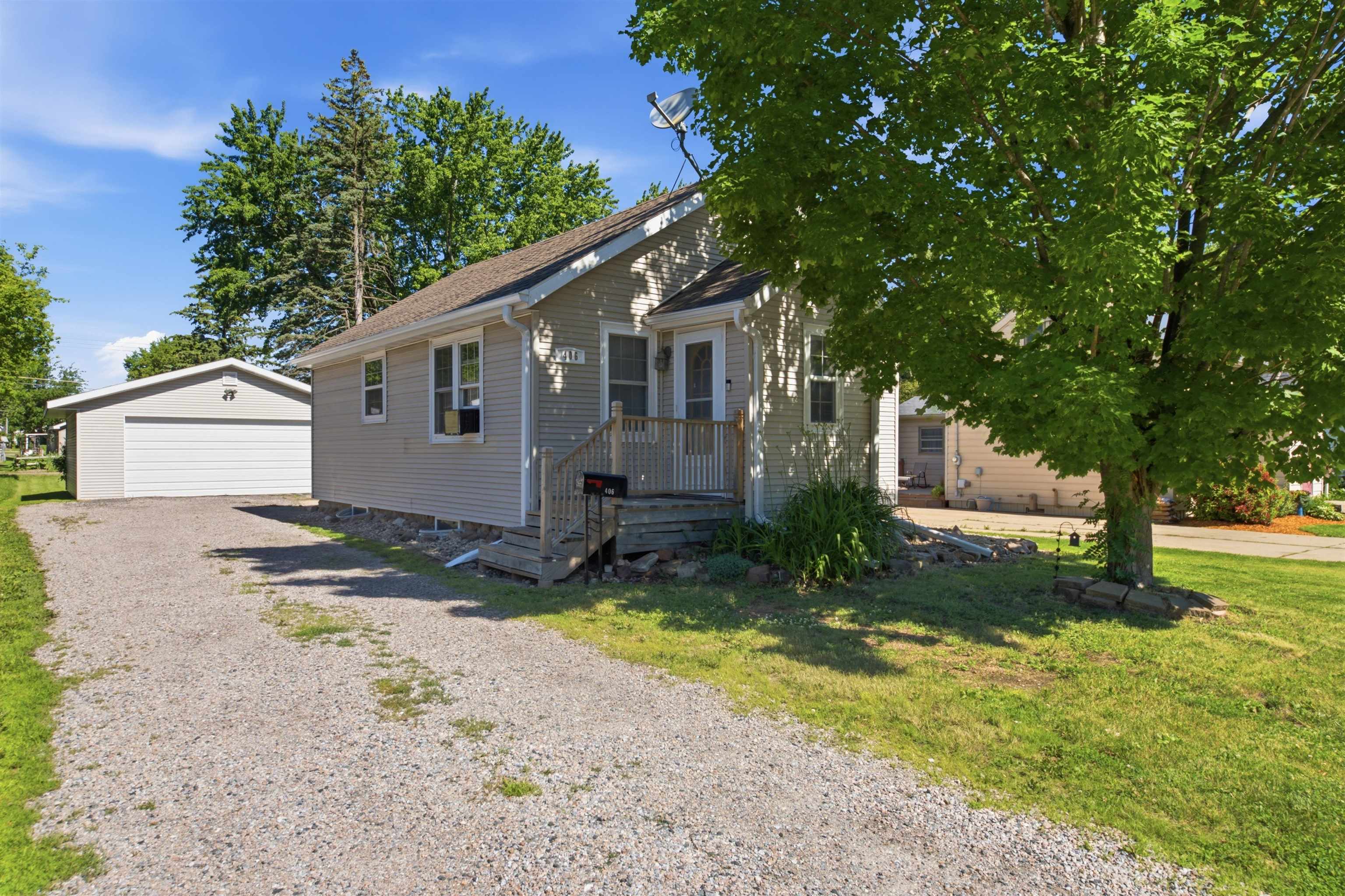 406 N Ash Avenue Property Photo 1