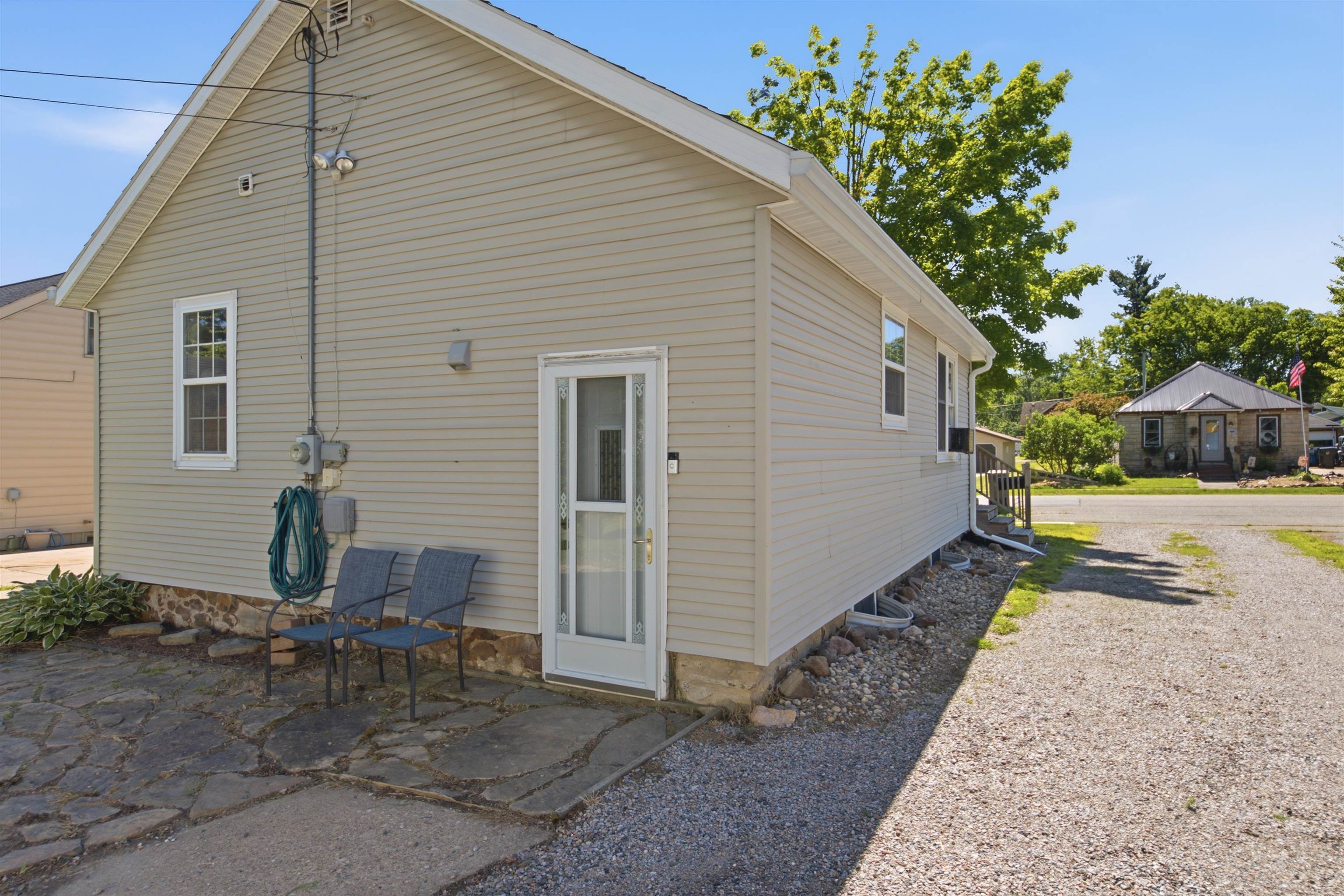 406 N Ash Avenue Property Photo 23