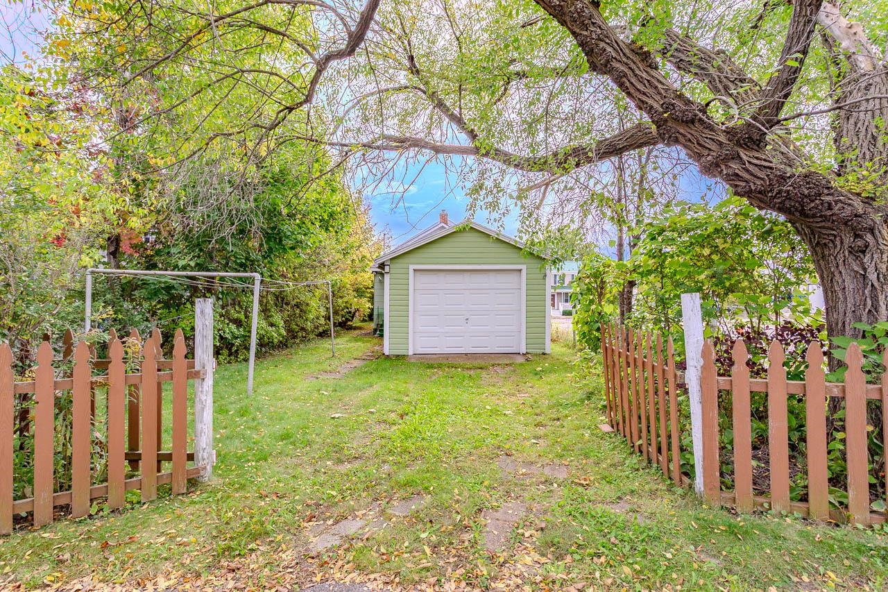 618 Forest Street Property Photo 5