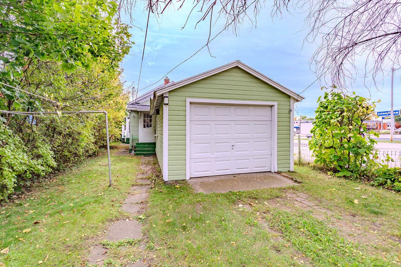 618 Forest Street Property Photo 7