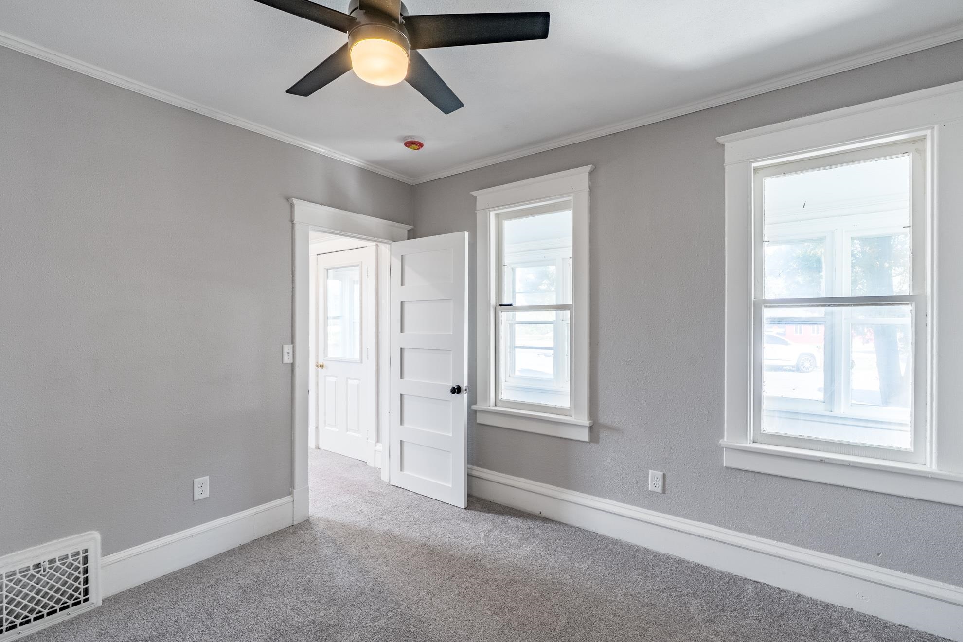 505 Ring Road Property Photo 11