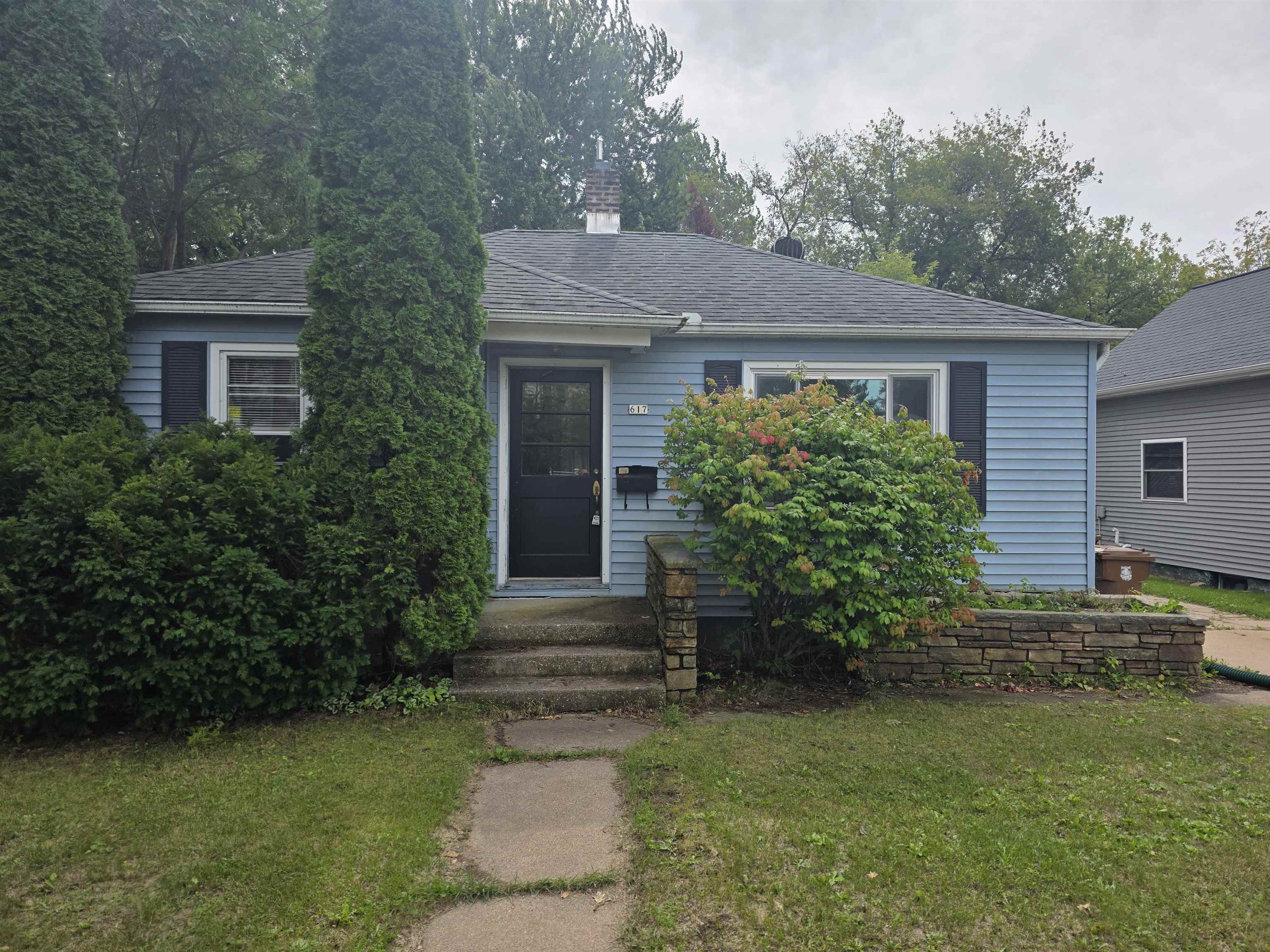 617 FOURTH AVENUE Property Photo 1