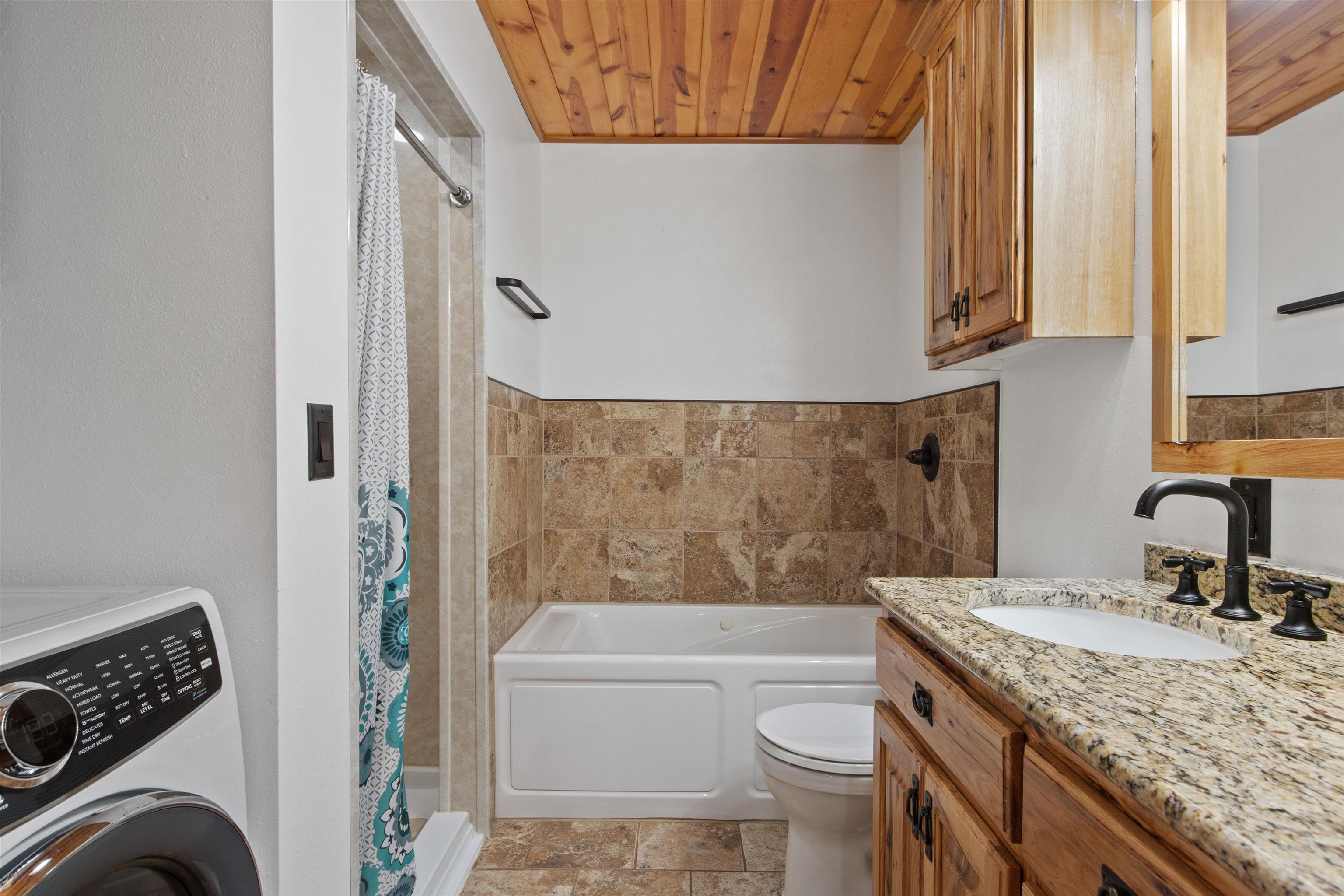 10431 Grant Street Property Photo 18