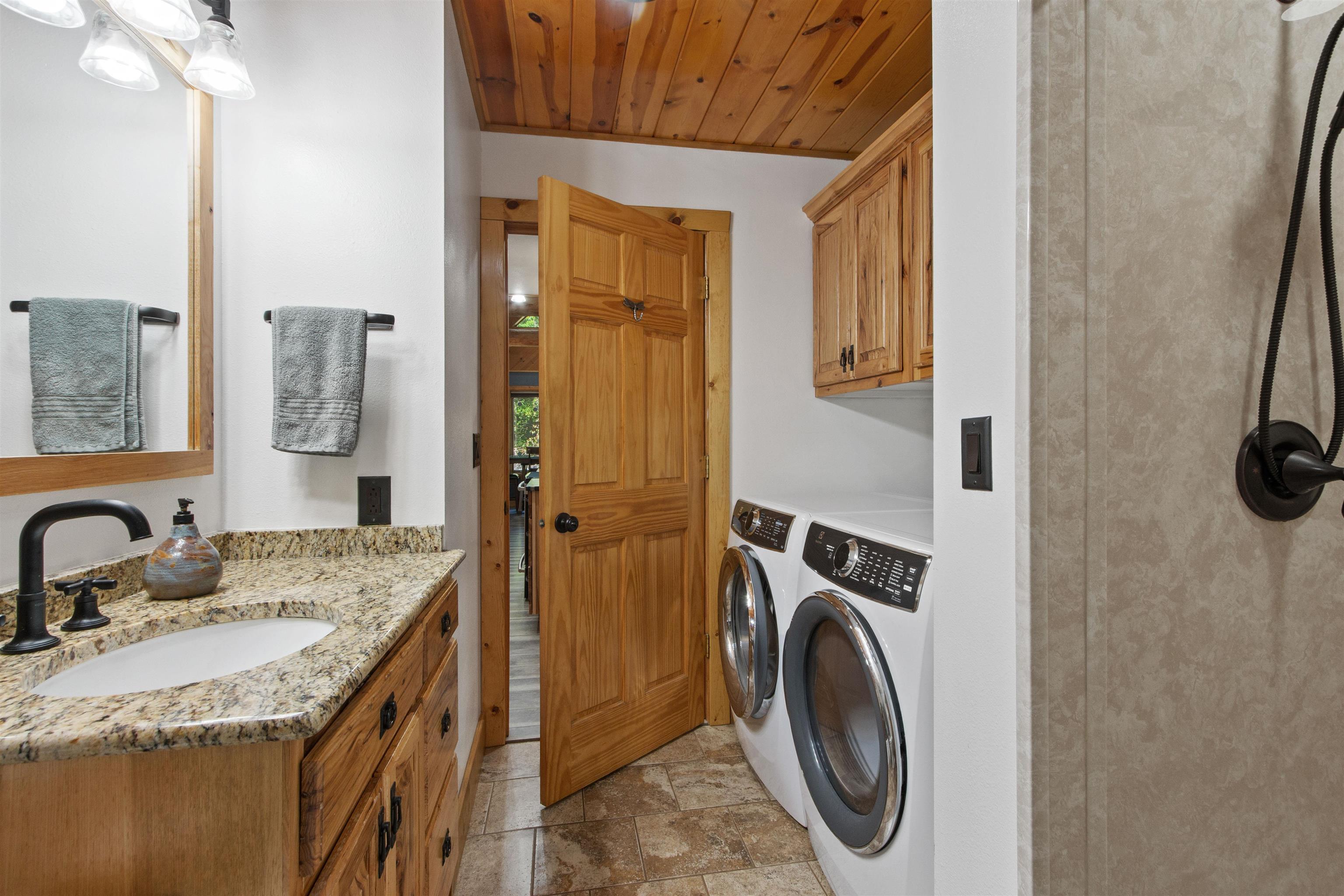 10431 Grant Street Property Photo 19