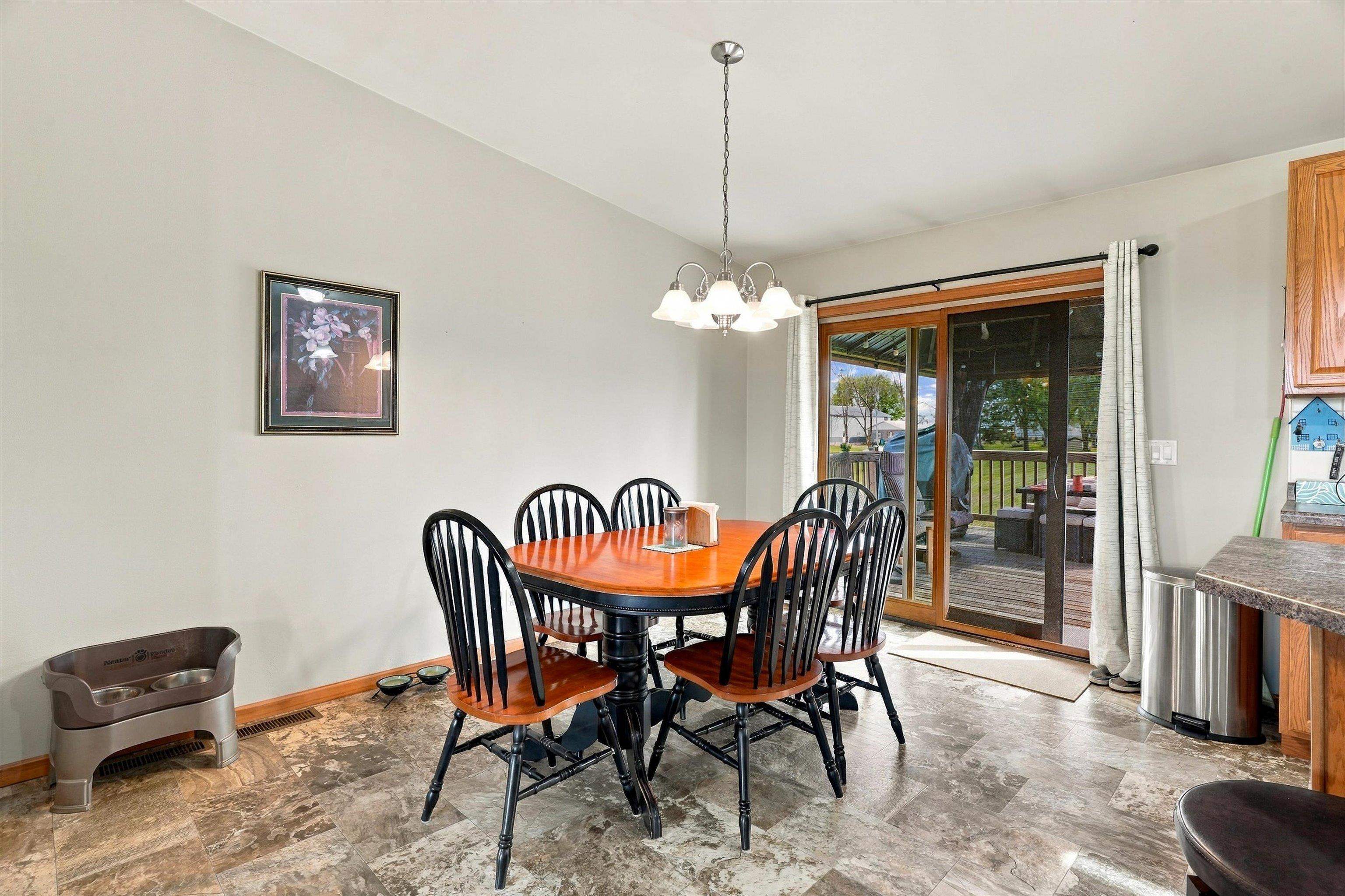 5467 Connor Street Property Photo 10