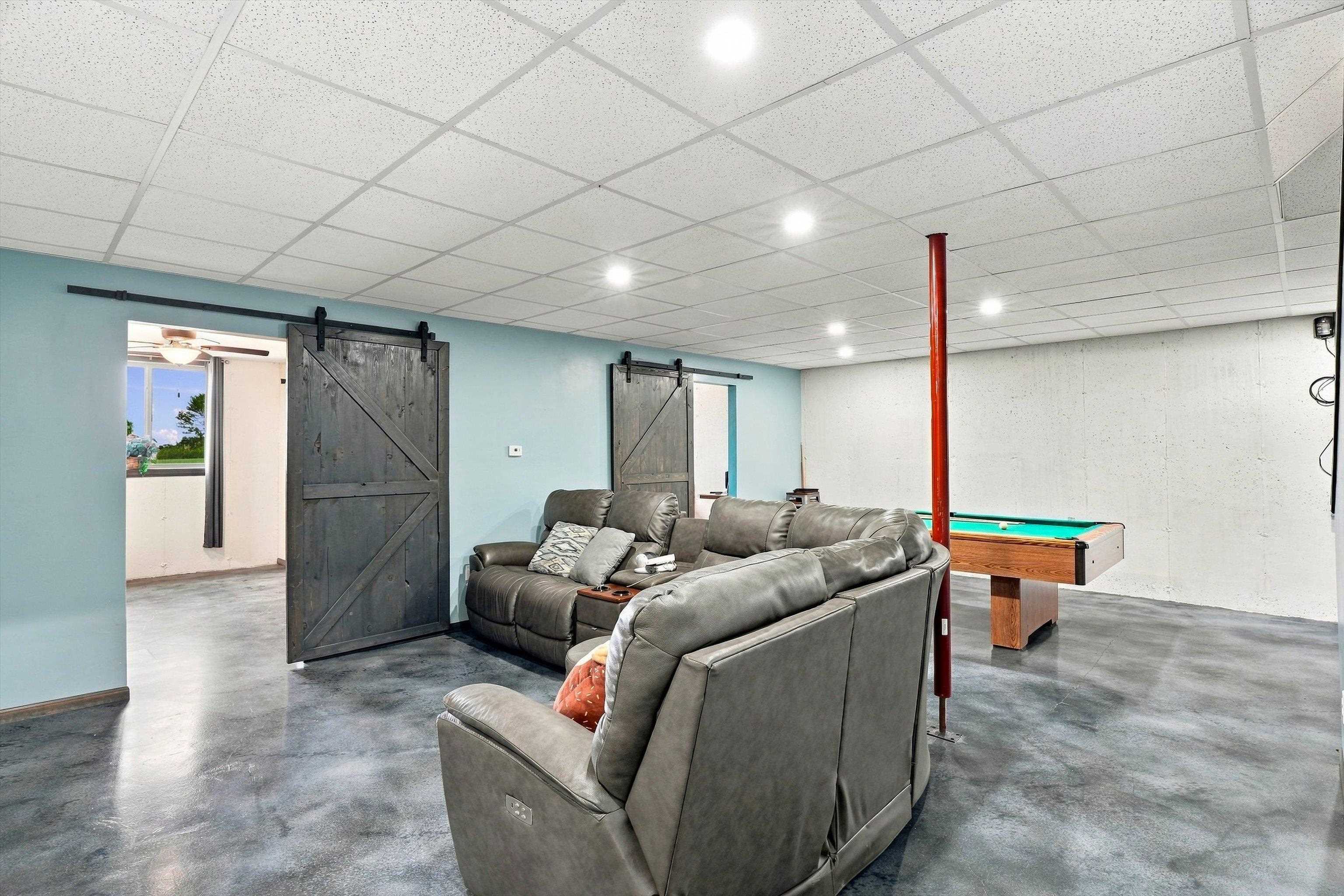 5467 Connor Street Property Photo 25
