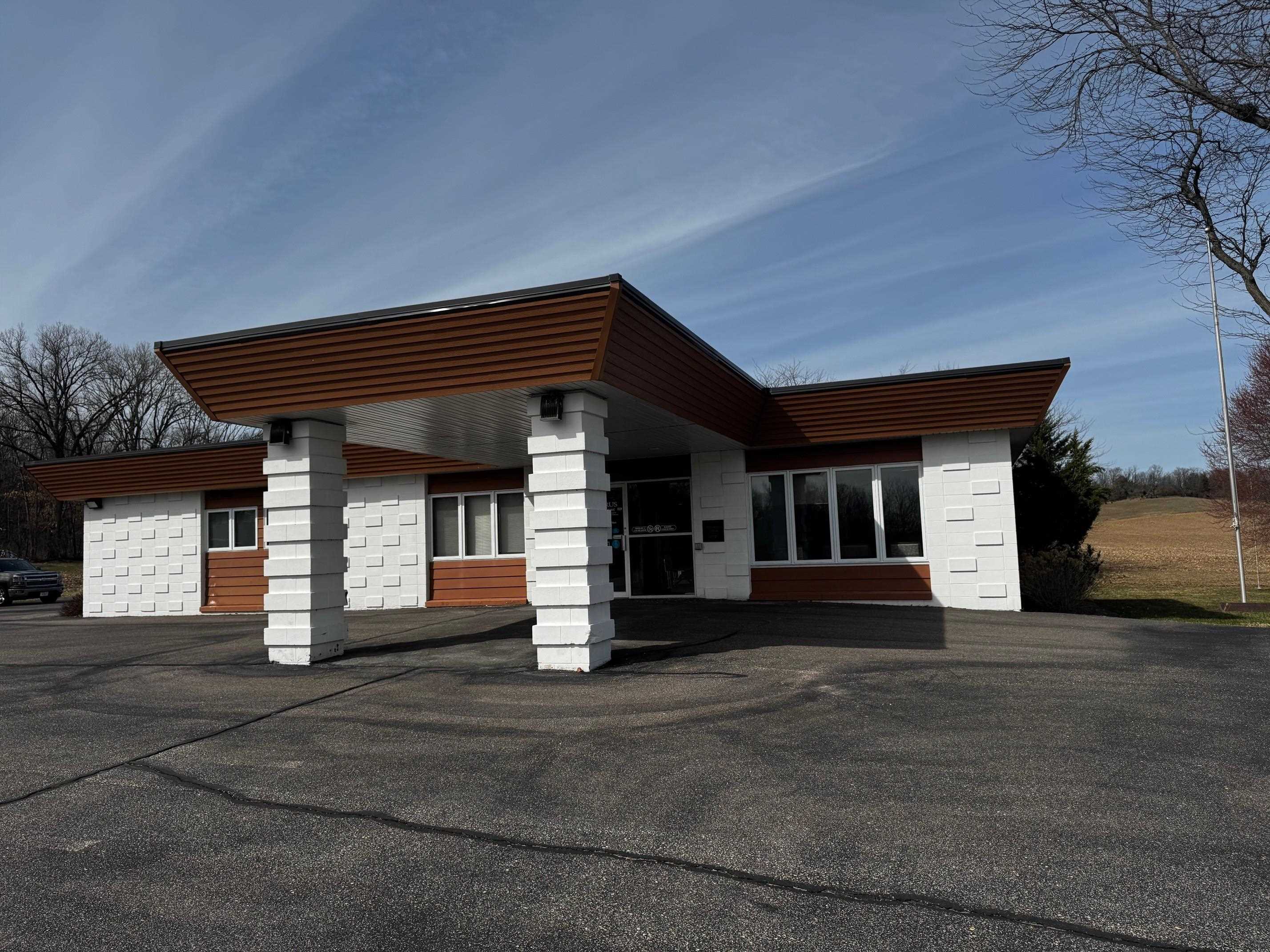 N4390 Crossroads Clinic Road Property Photo 1