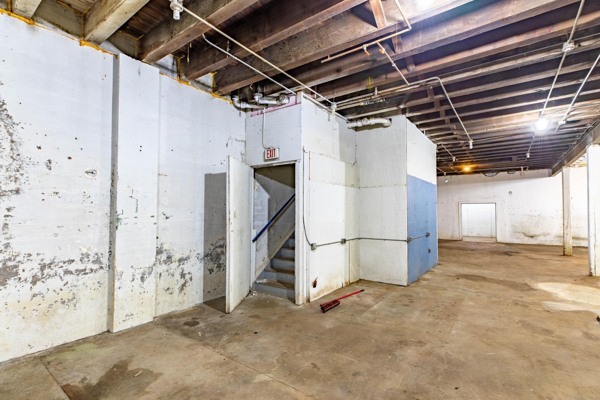 111 N Courtney Street Property Photo 14