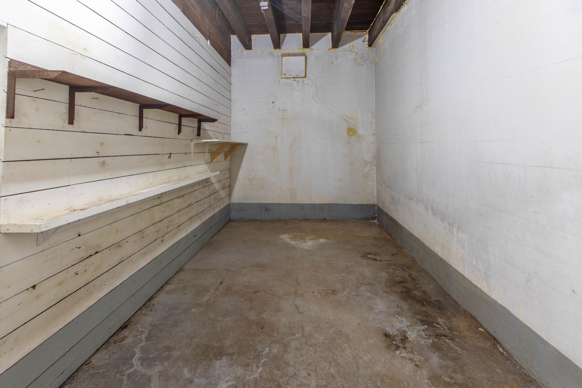 111 N Courtney Street Property Photo 18