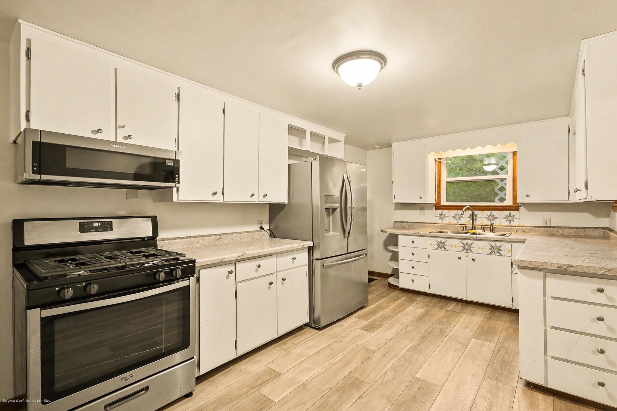1241 Maria Drive Property Photo 4