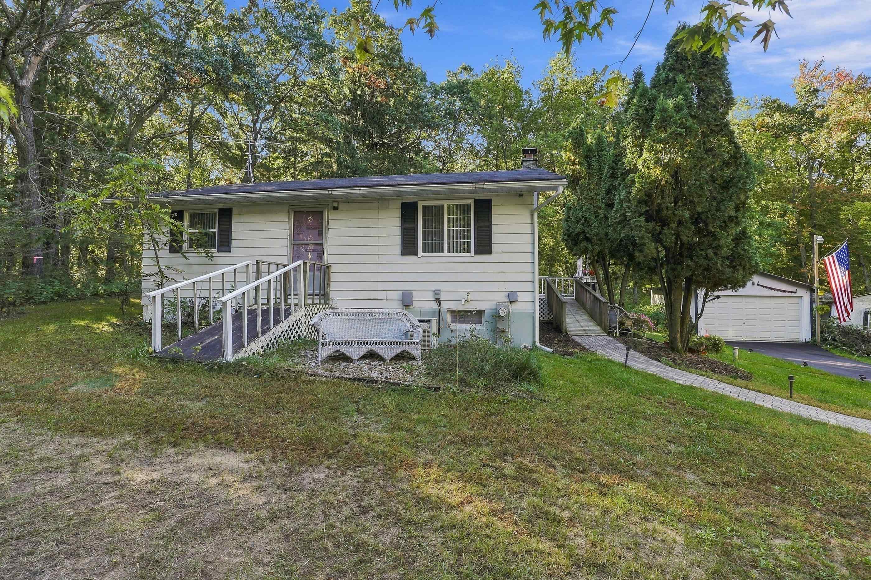 9019 2nd Avenue Property Photo 4