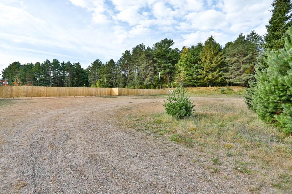 Lot 2 E 13th Street Property Photo 18