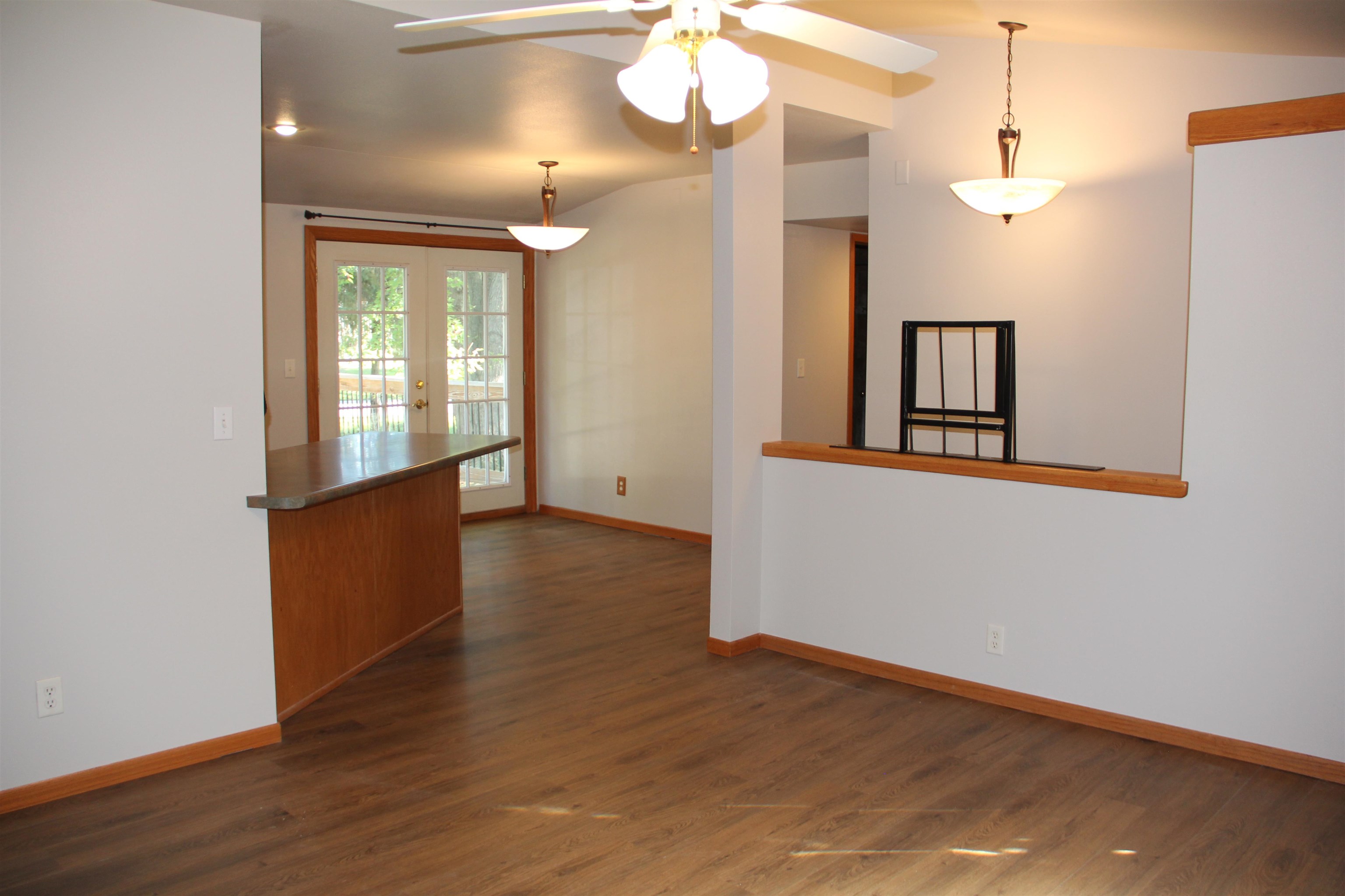 2708 Eau Claire Avenue Property Photo 13