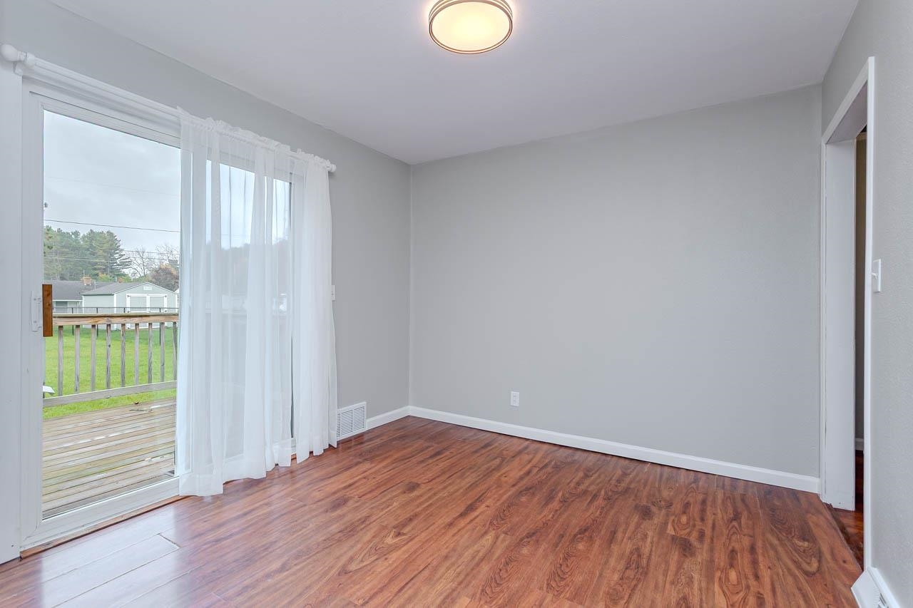 3816 Carl Street Property Photo 15