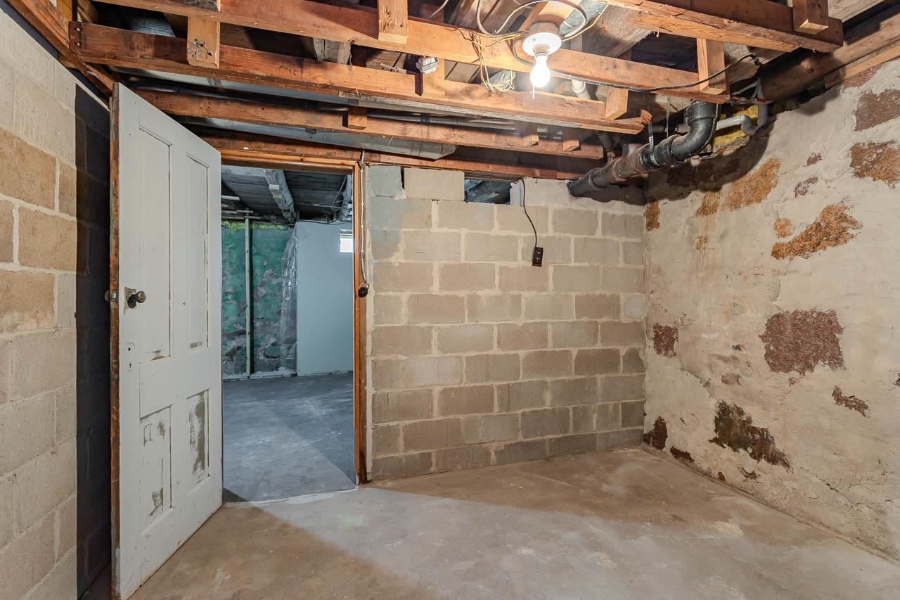 3816 Carl Street Property Photo 33