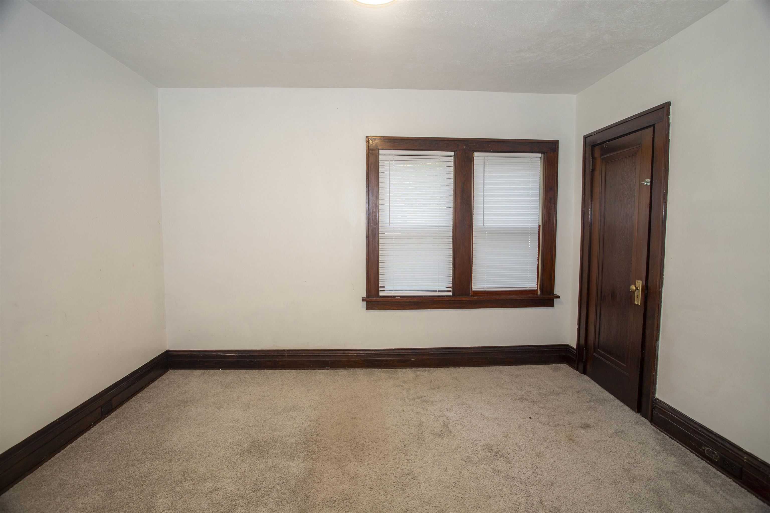 129 N 2nd Avenue Property Photo 13