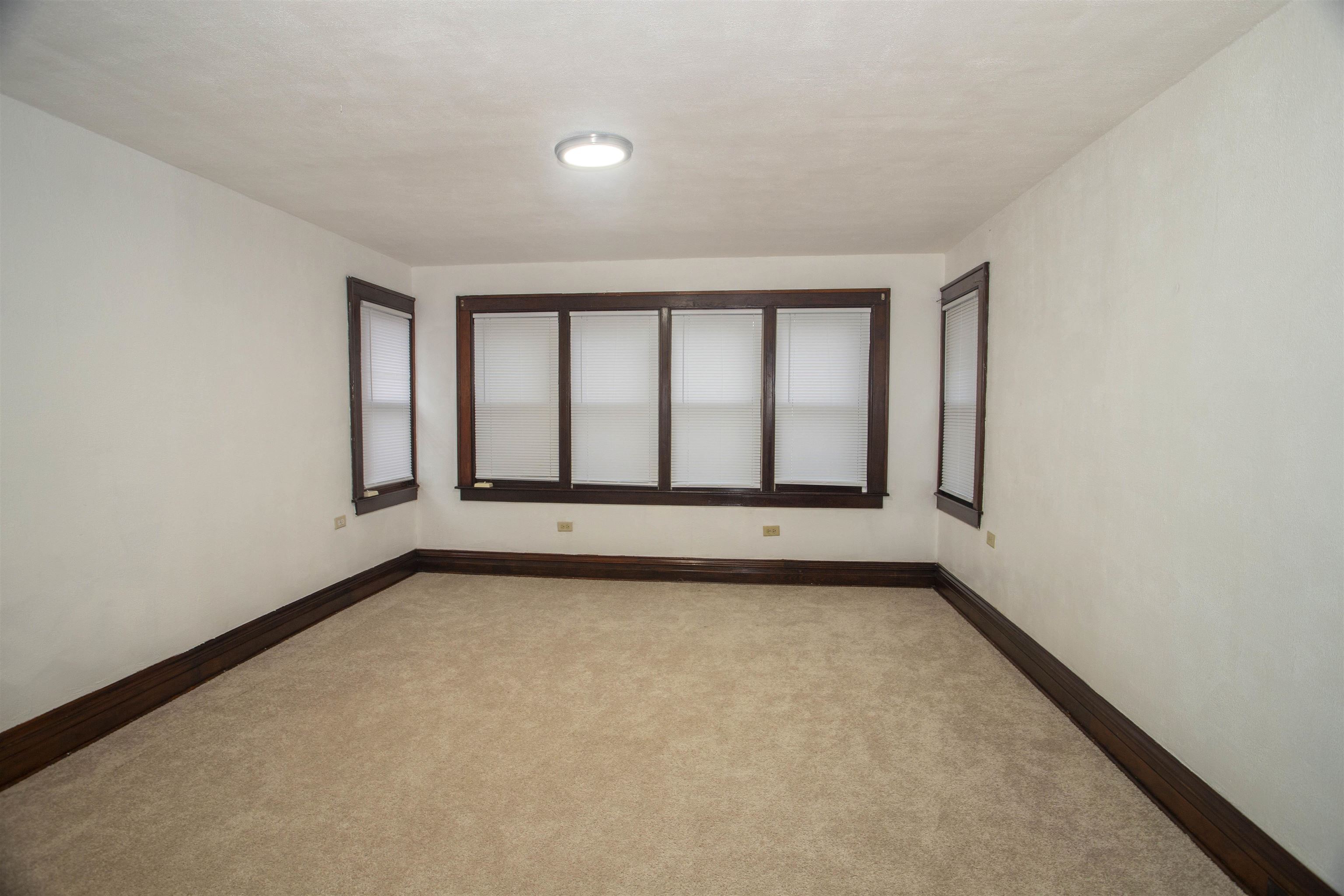 129 N 2nd Avenue Property Photo 20