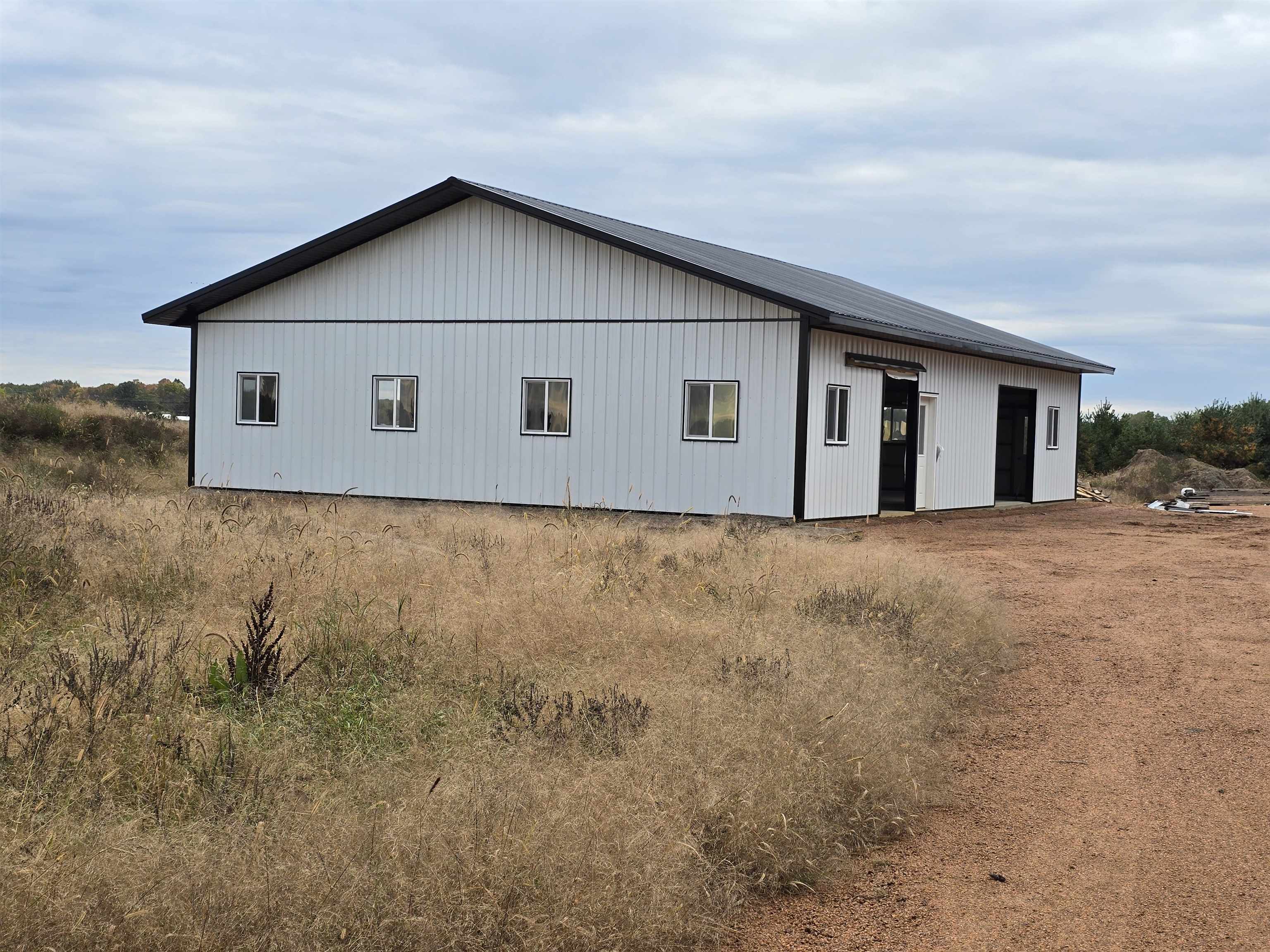 218098 Holtman Road Property Photo 2
