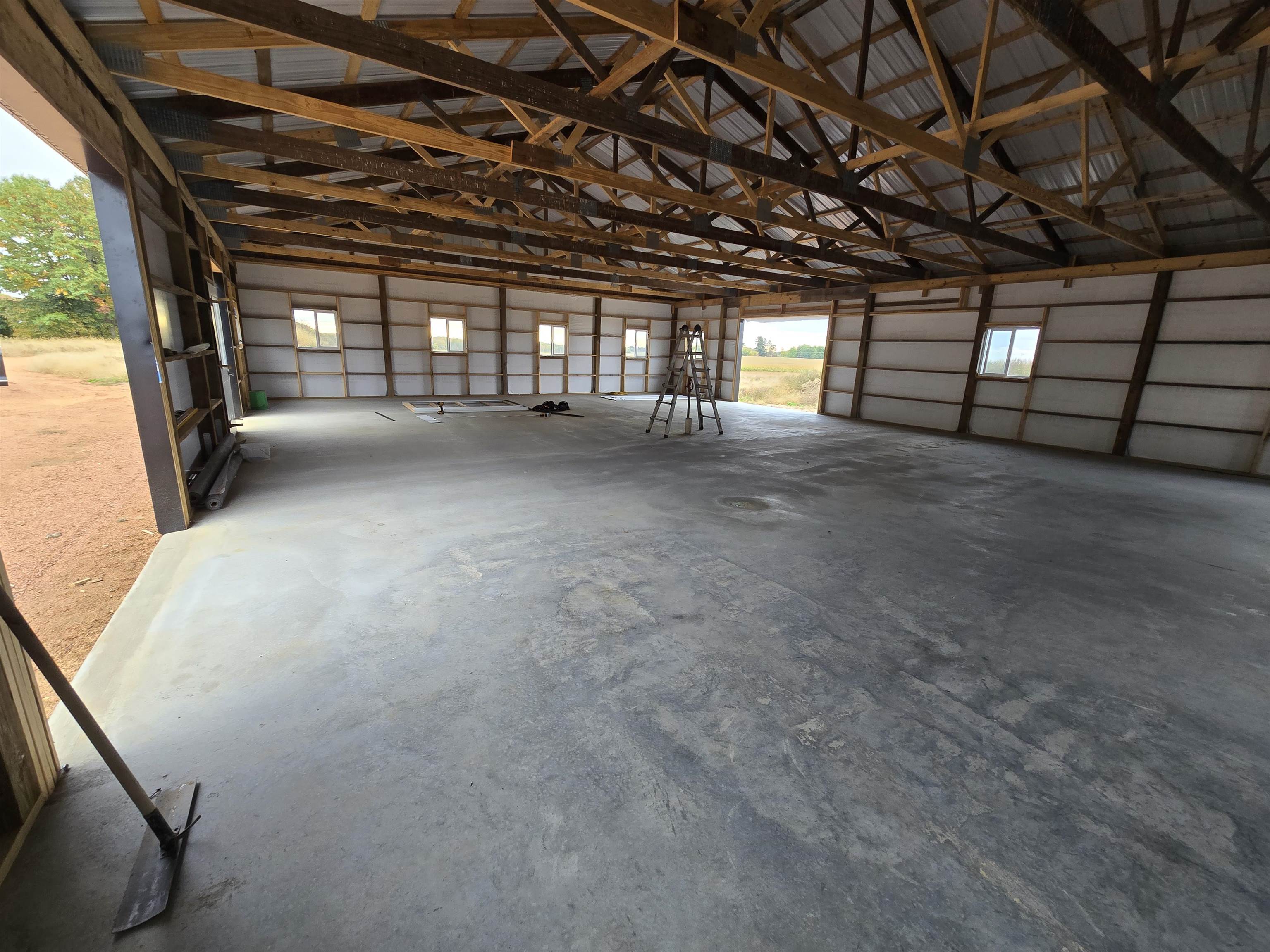 218098 Holtman Road Property Photo 6