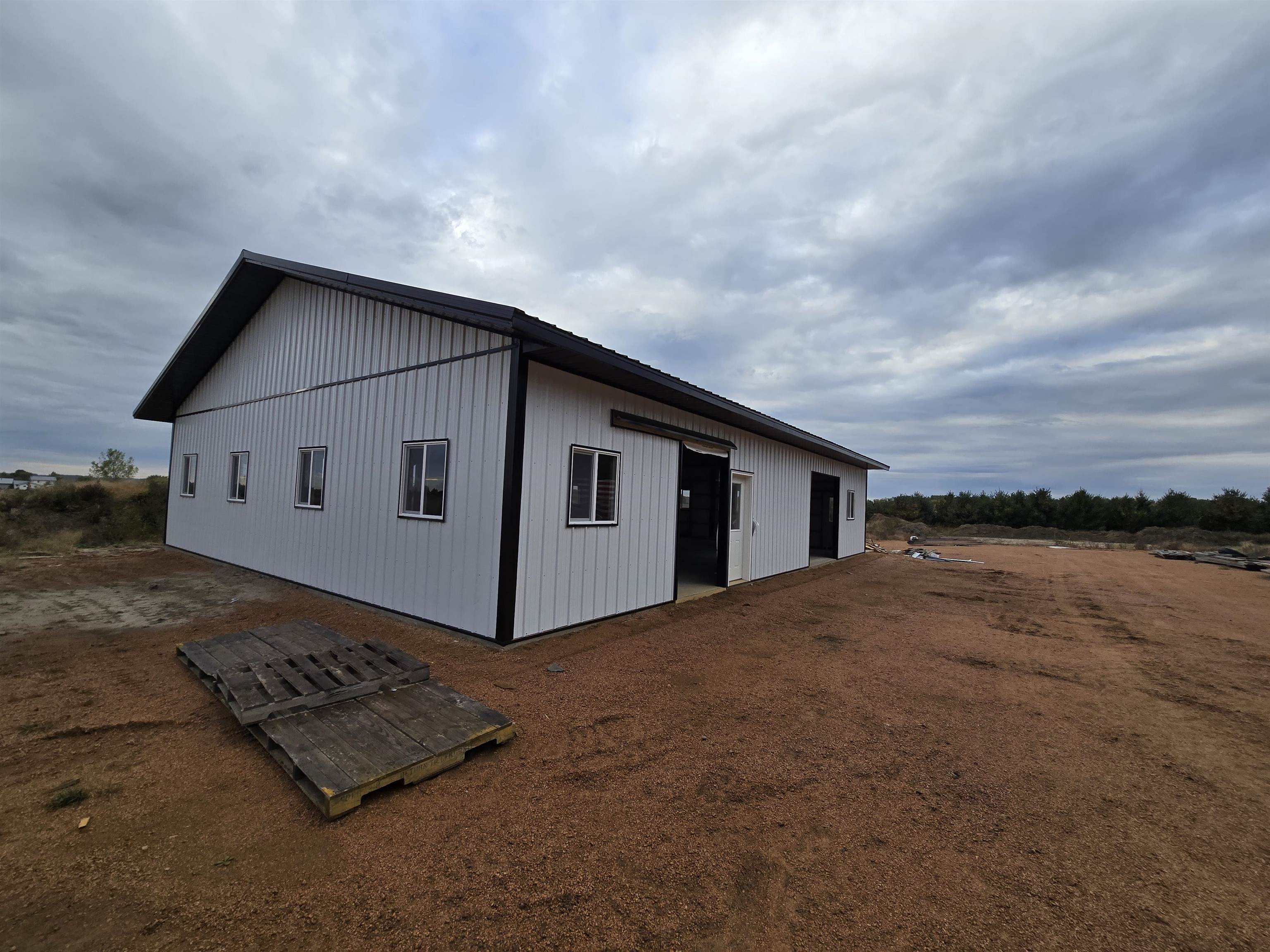 218098 Holtman Road Property Photo 7