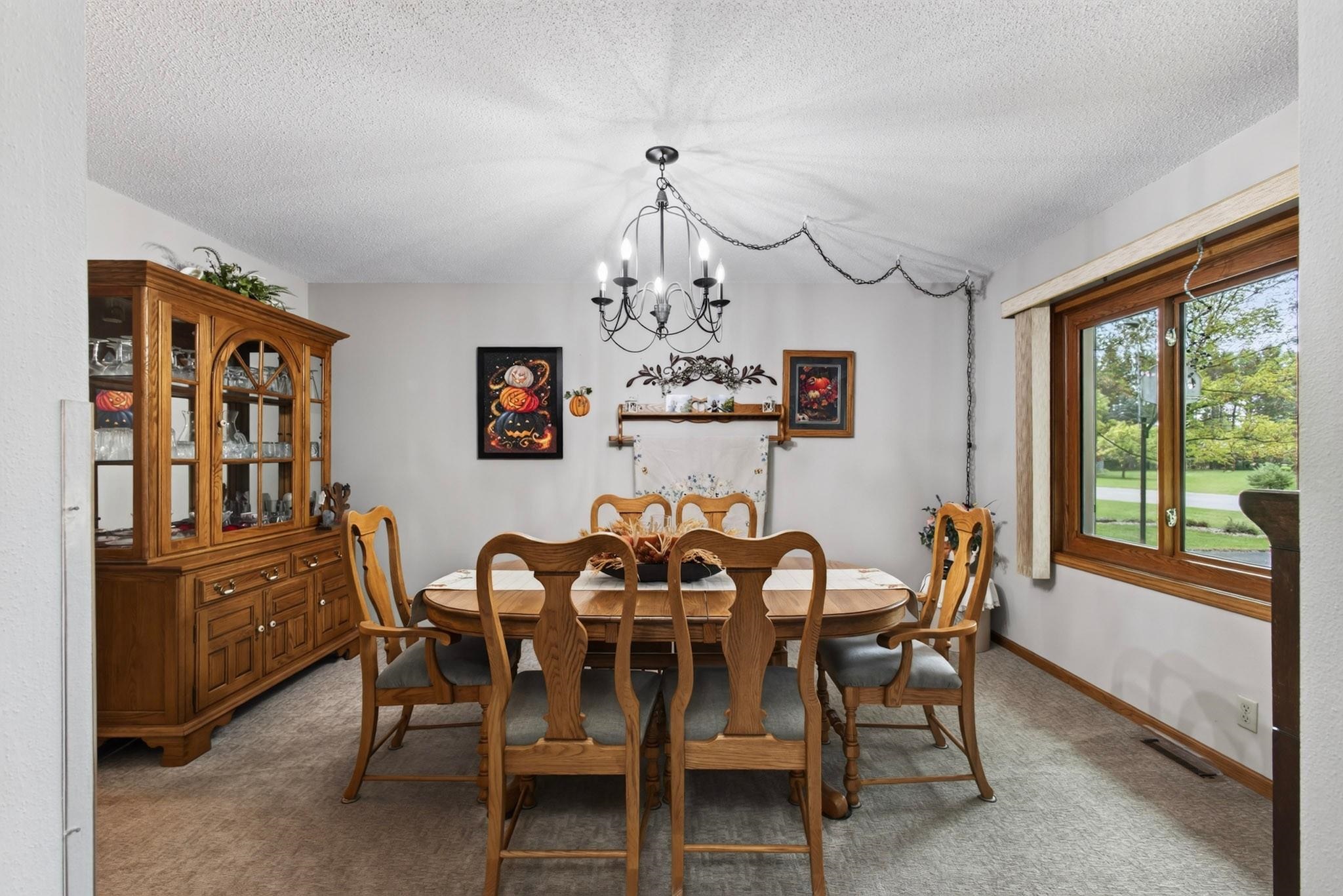 4221 Weslan Drive Property Photo 6