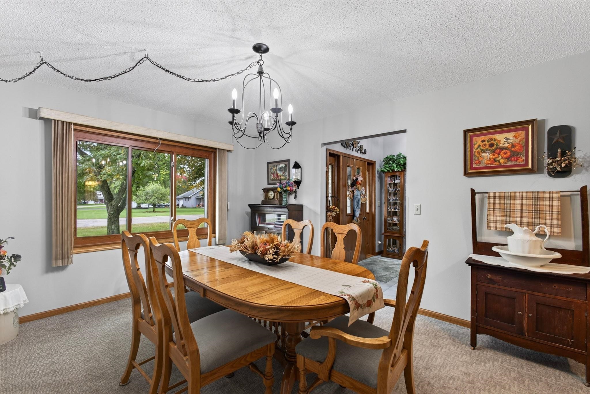 4221 Weslan Drive Property Photo 8
