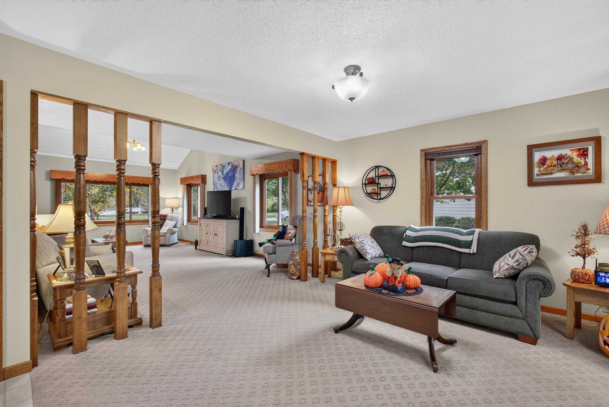 4221 Weslan Drive Property Photo 10