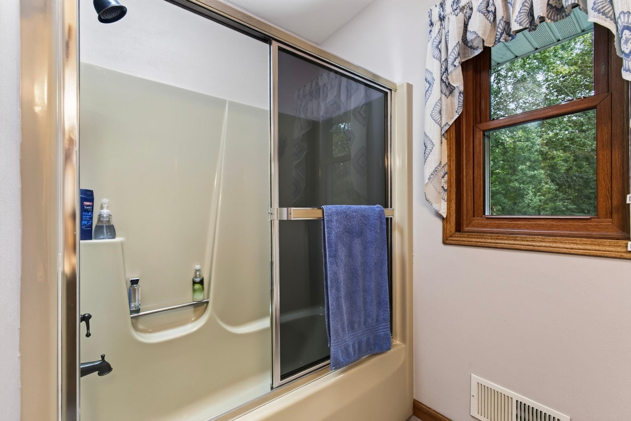 4221 Weslan Drive Property Photo 27