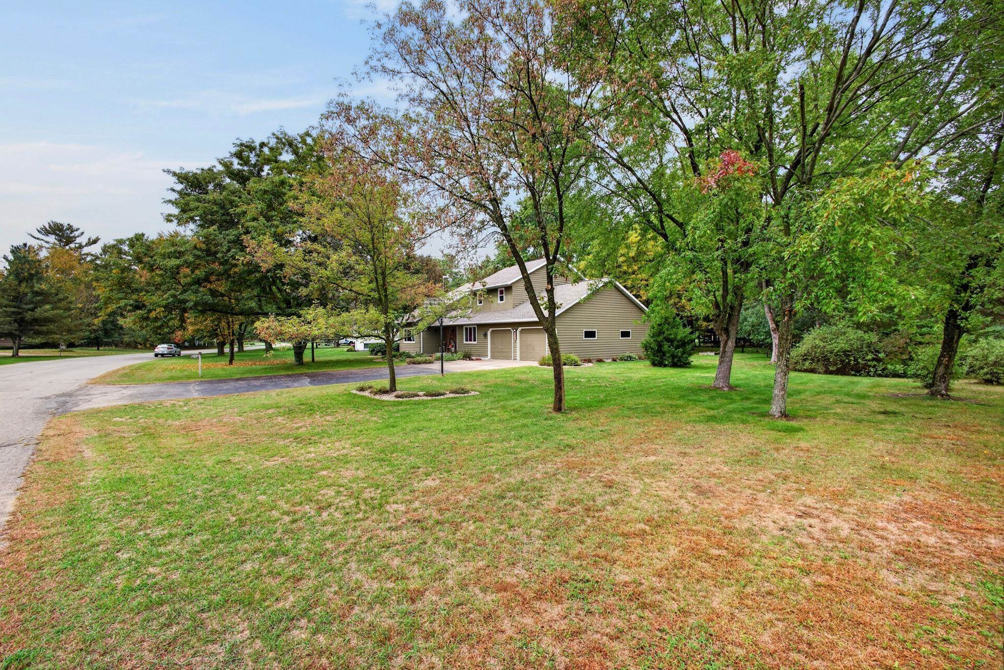 4221 Weslan Drive Property Photo 56