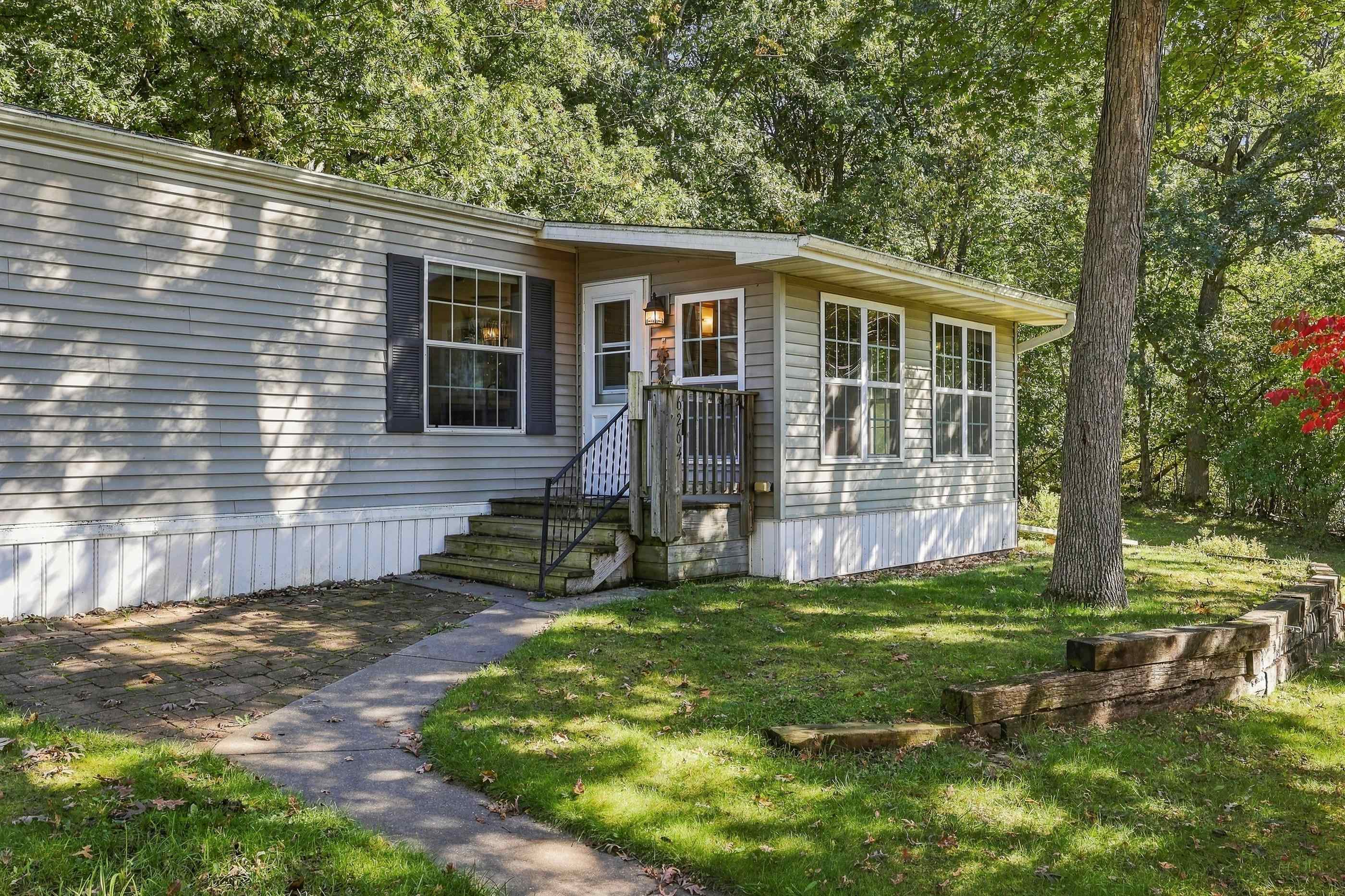 W6264 S Norway Hills Lane Property Photo 1