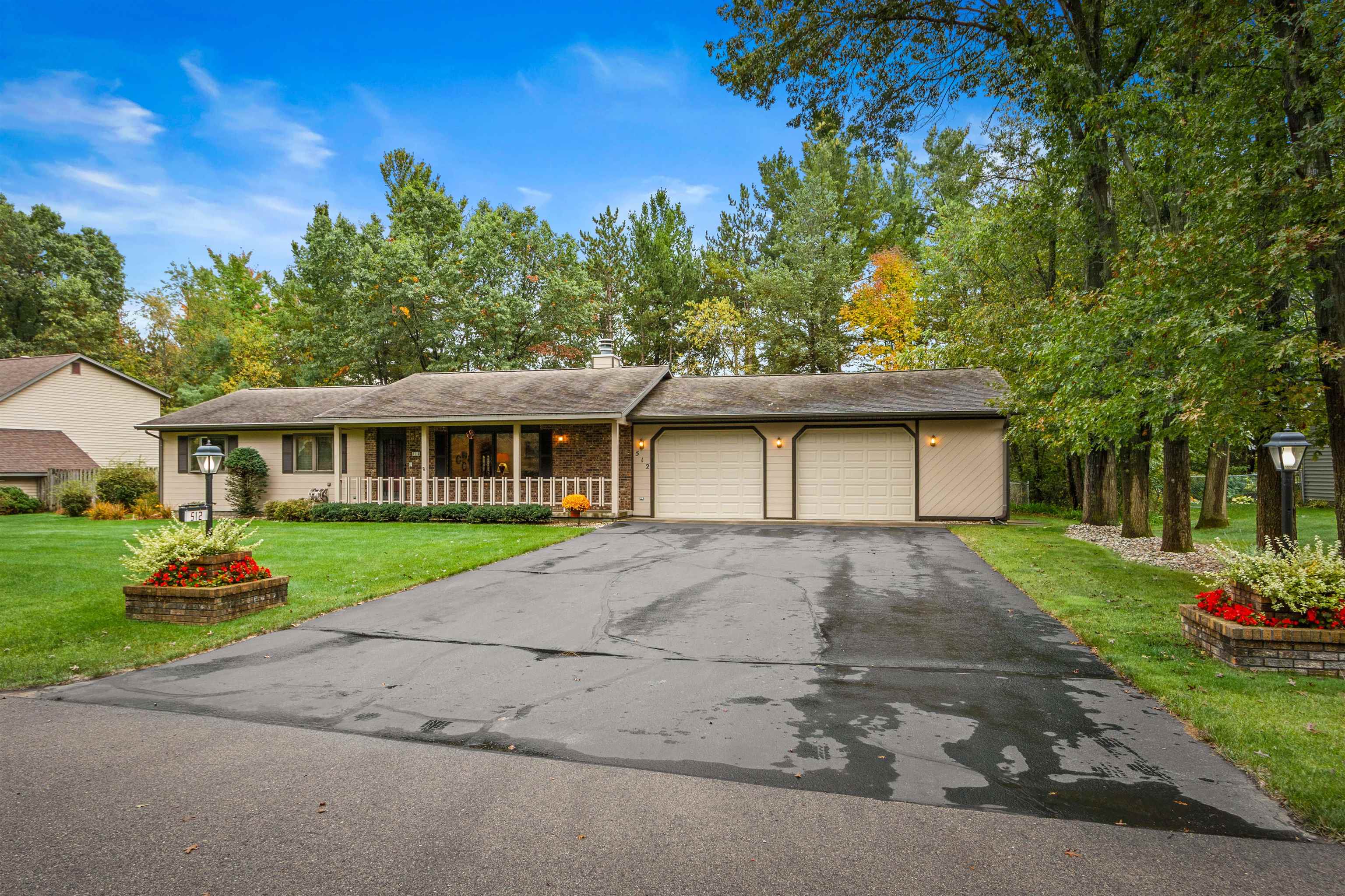 512 Autumn Court Property Photo 28