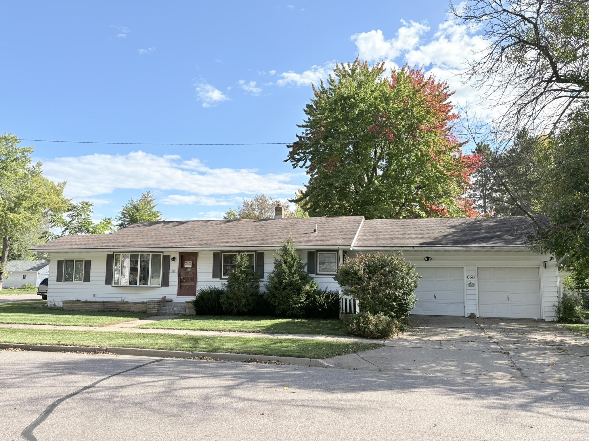 650 1st Street Property Photo 1