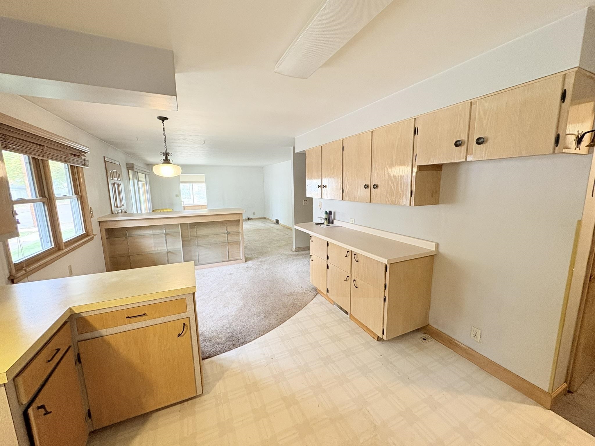 650 1st Street Property Photo 4