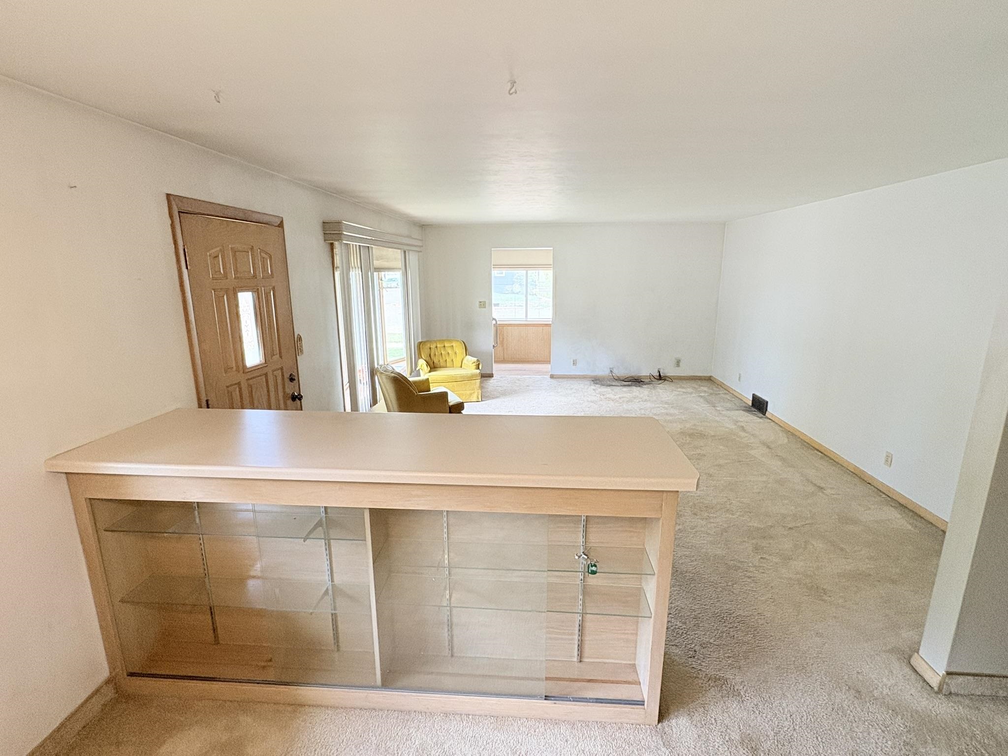650 1st Street Property Photo 10