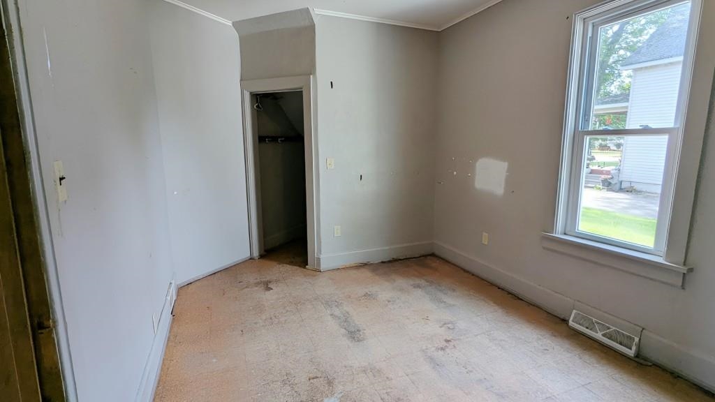 1634 Clermont Street Property Photo 6