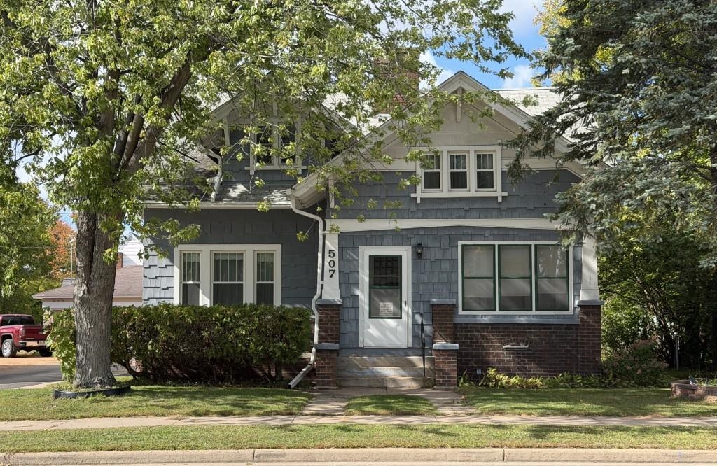 507 4th Street Property Photo 1