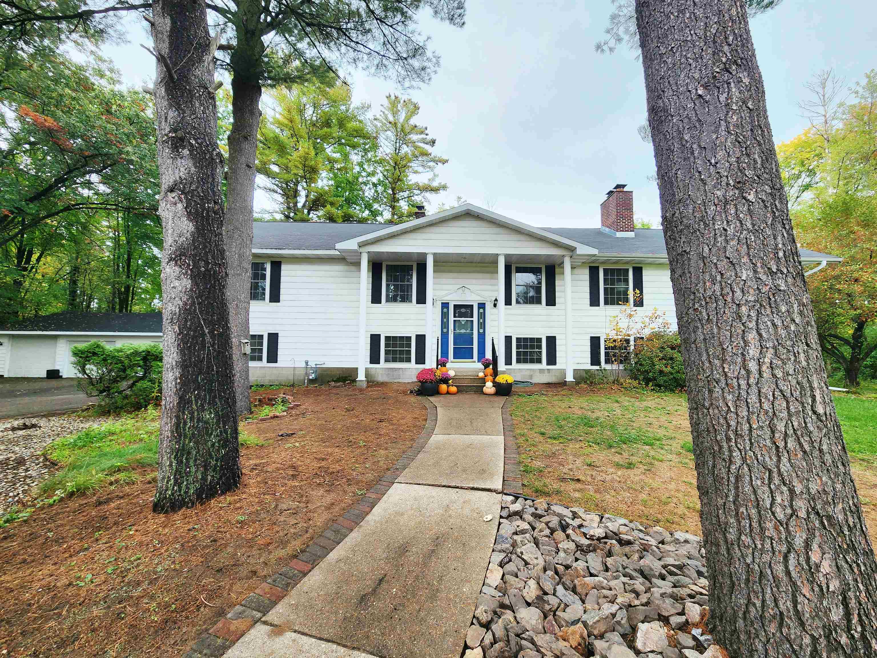 281 Van Slate Court Property Photo 1