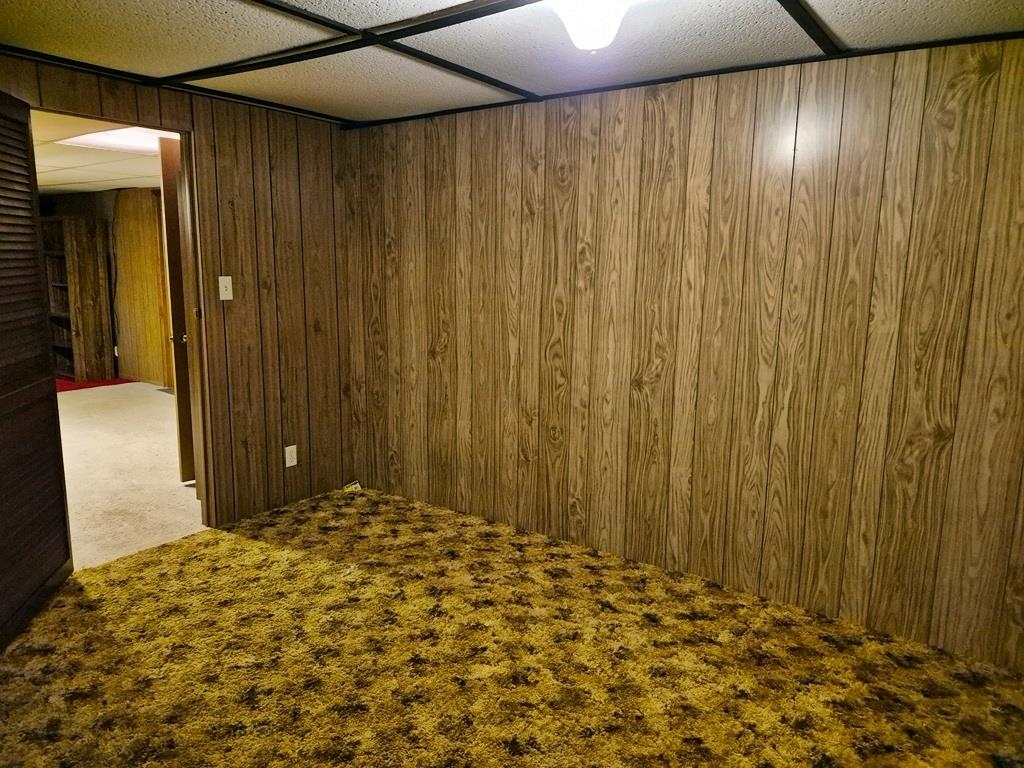 1705 N Peach Avenue Property Photo 12