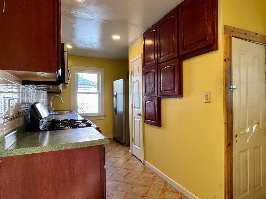603 W 2nd Street Property Photo 20