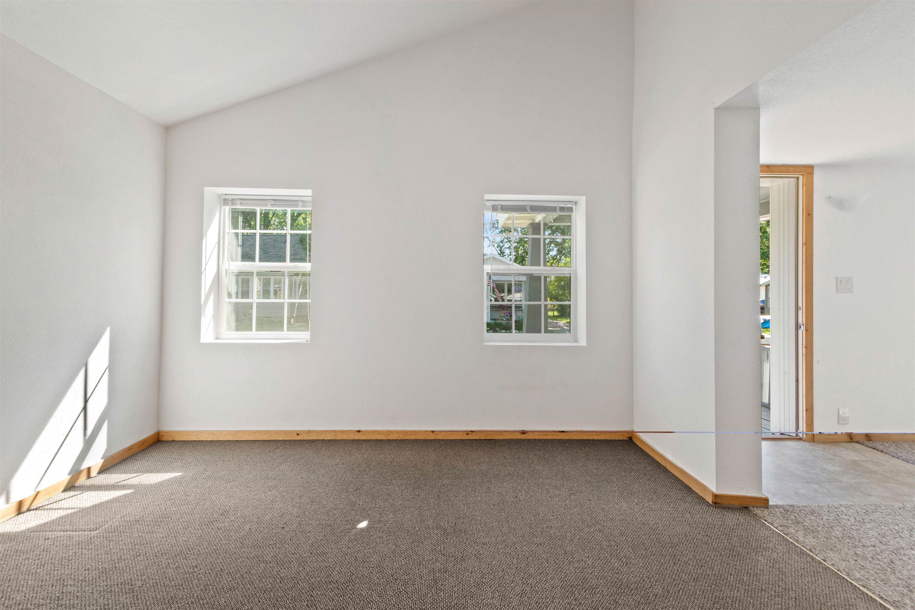 424 West Street Property Photo 7