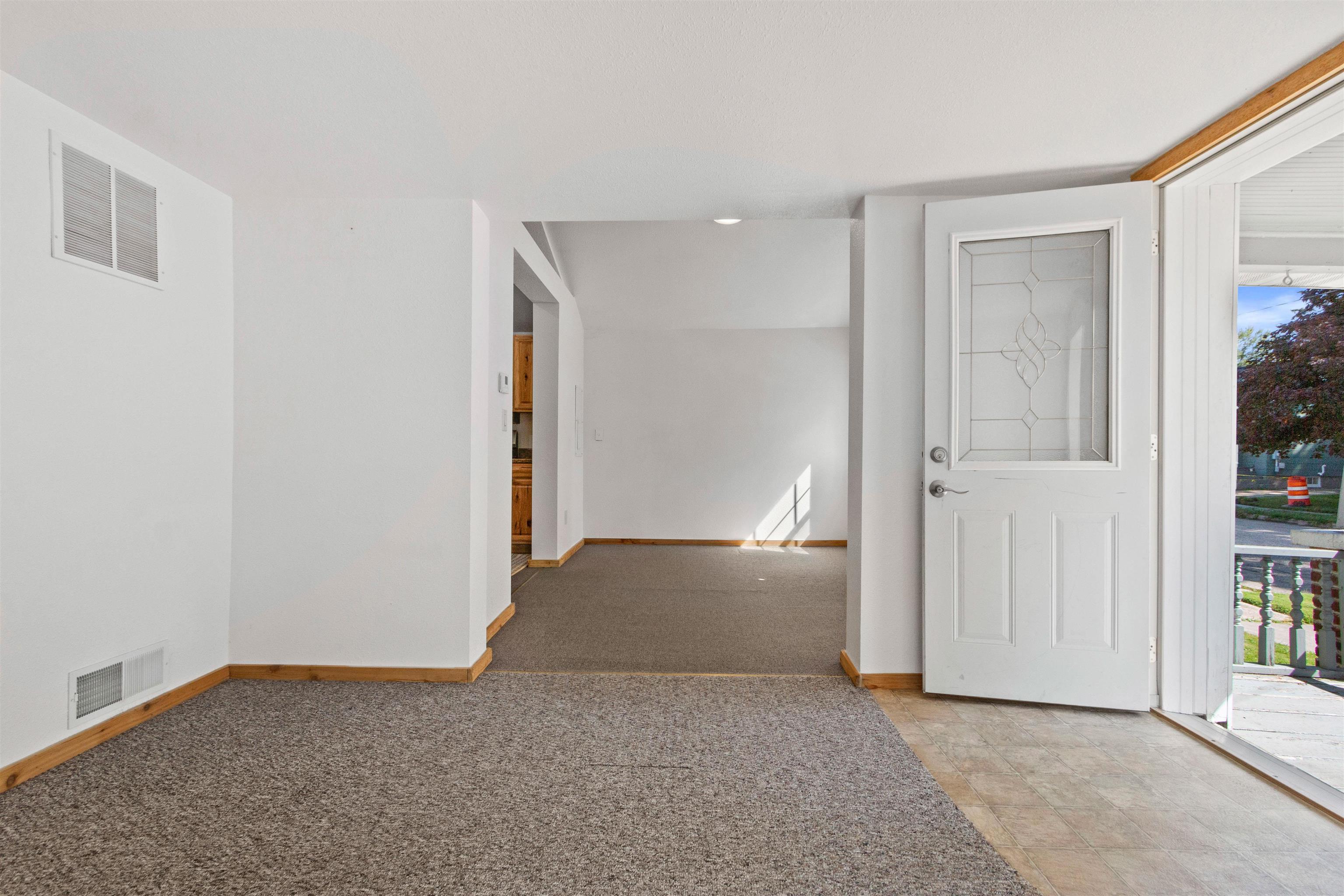 424 West Street Property Photo 10