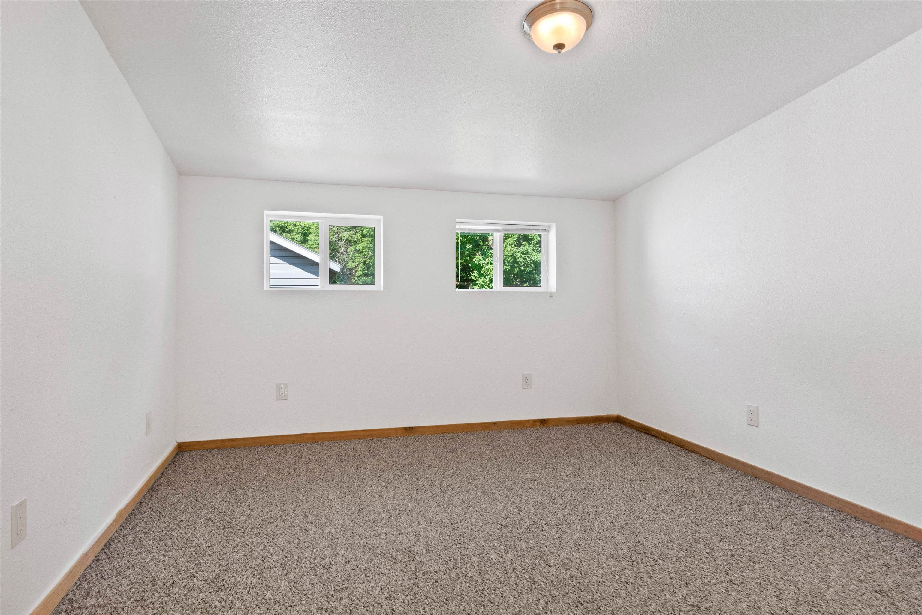 424 West Street Property Photo 11