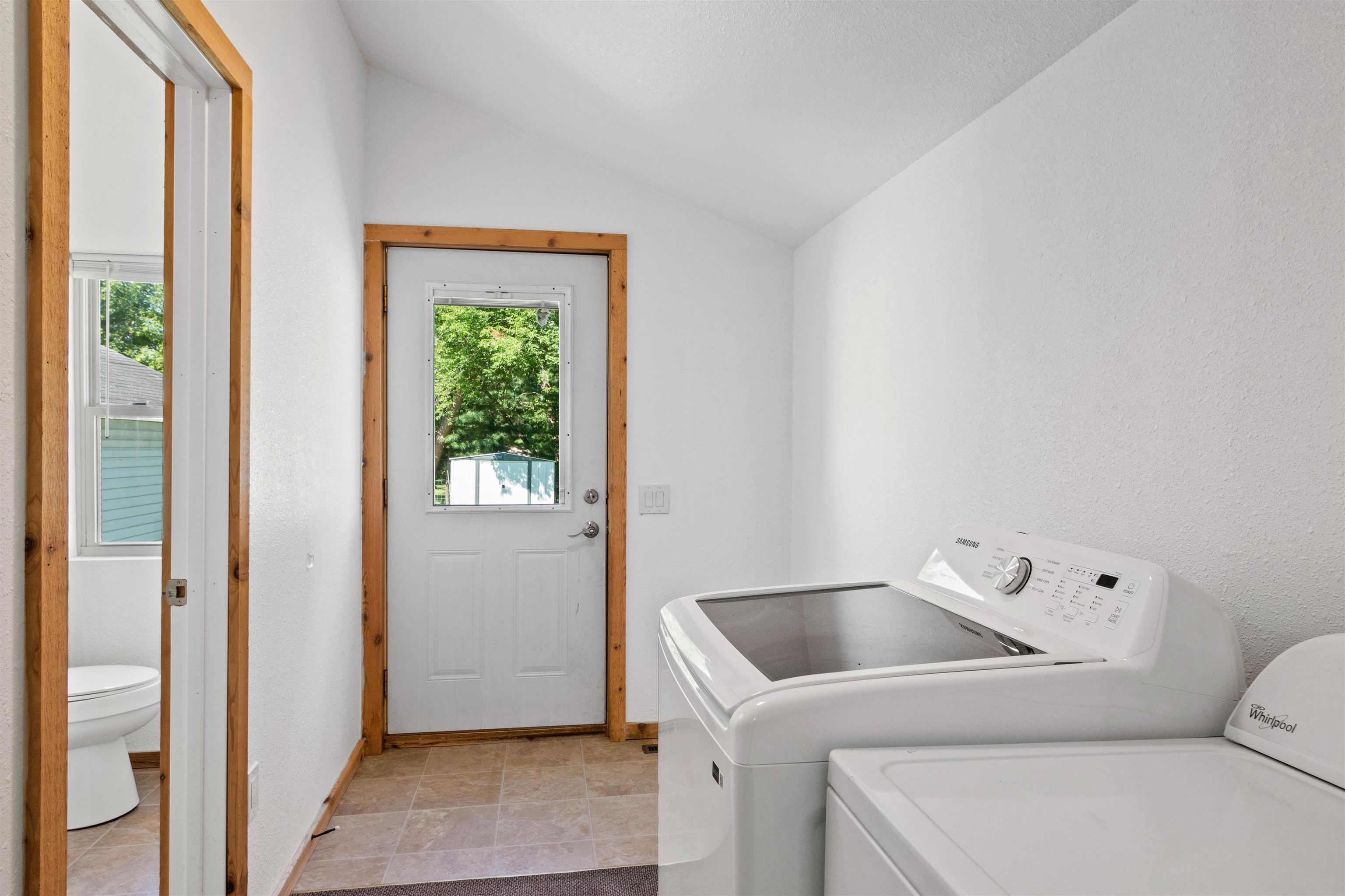424 West Street Property Photo 15
