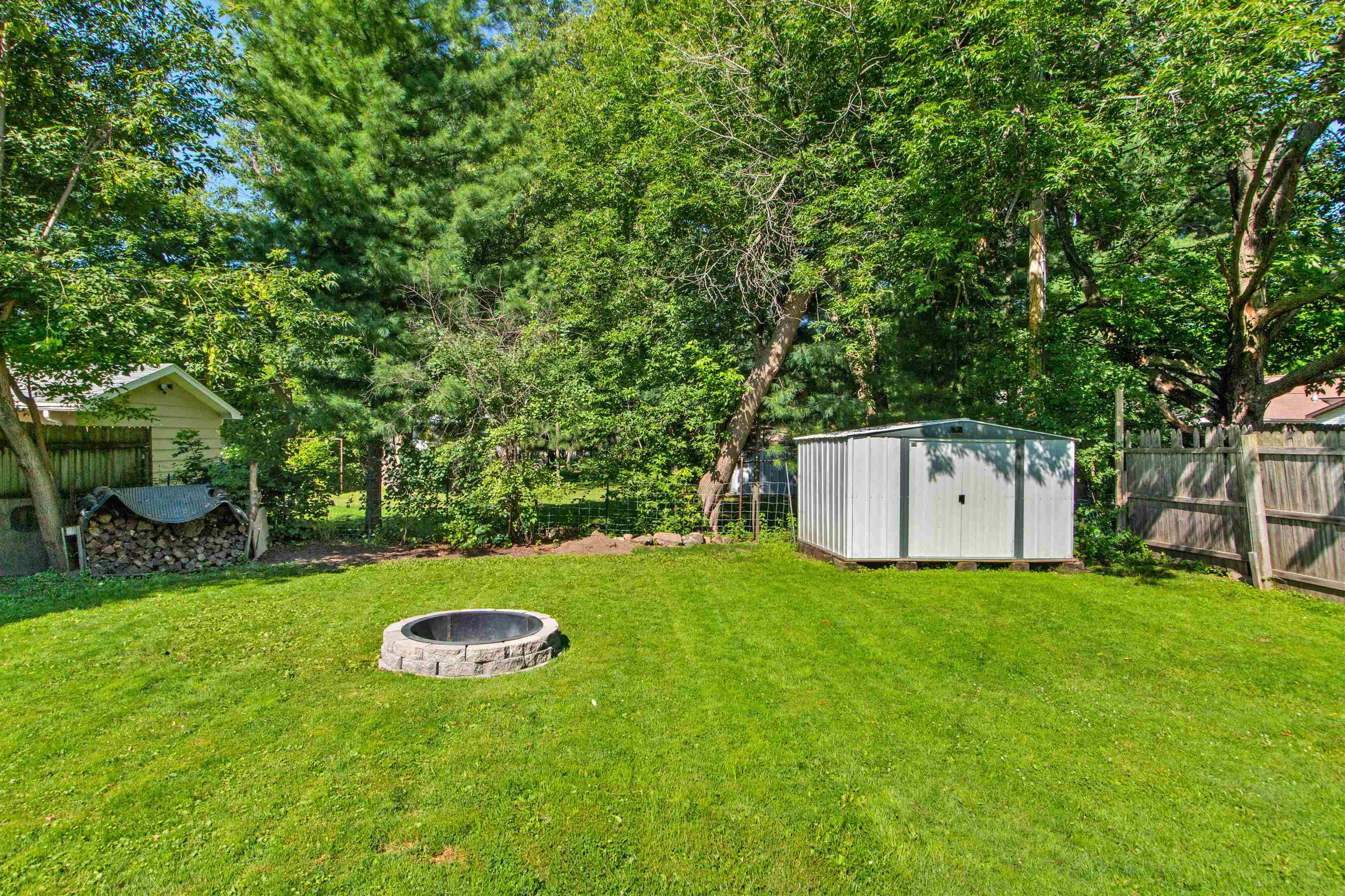 424 West Street Property Photo 21